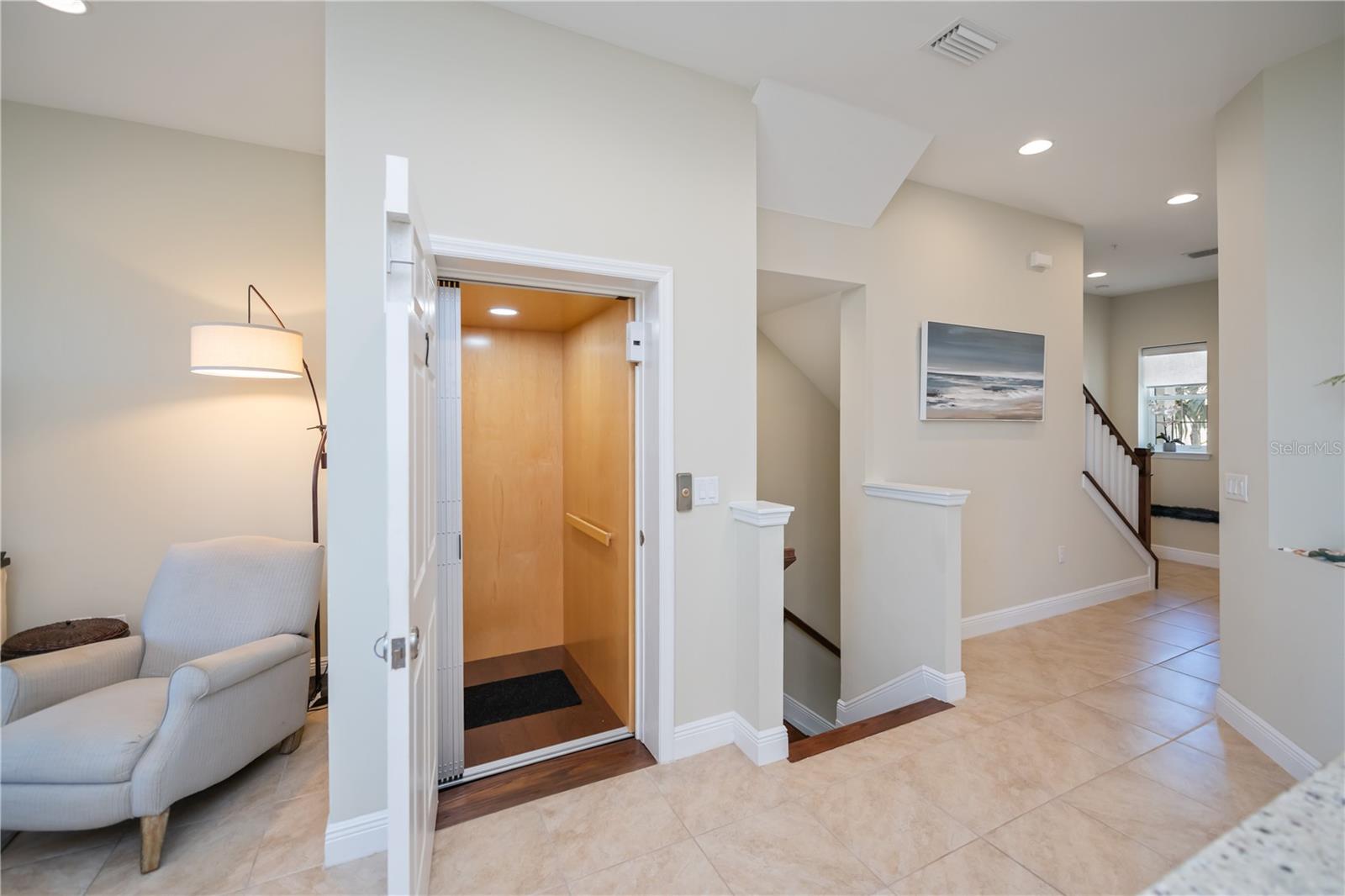 Image 30 of 98 For 10350 Longshore Road 61
