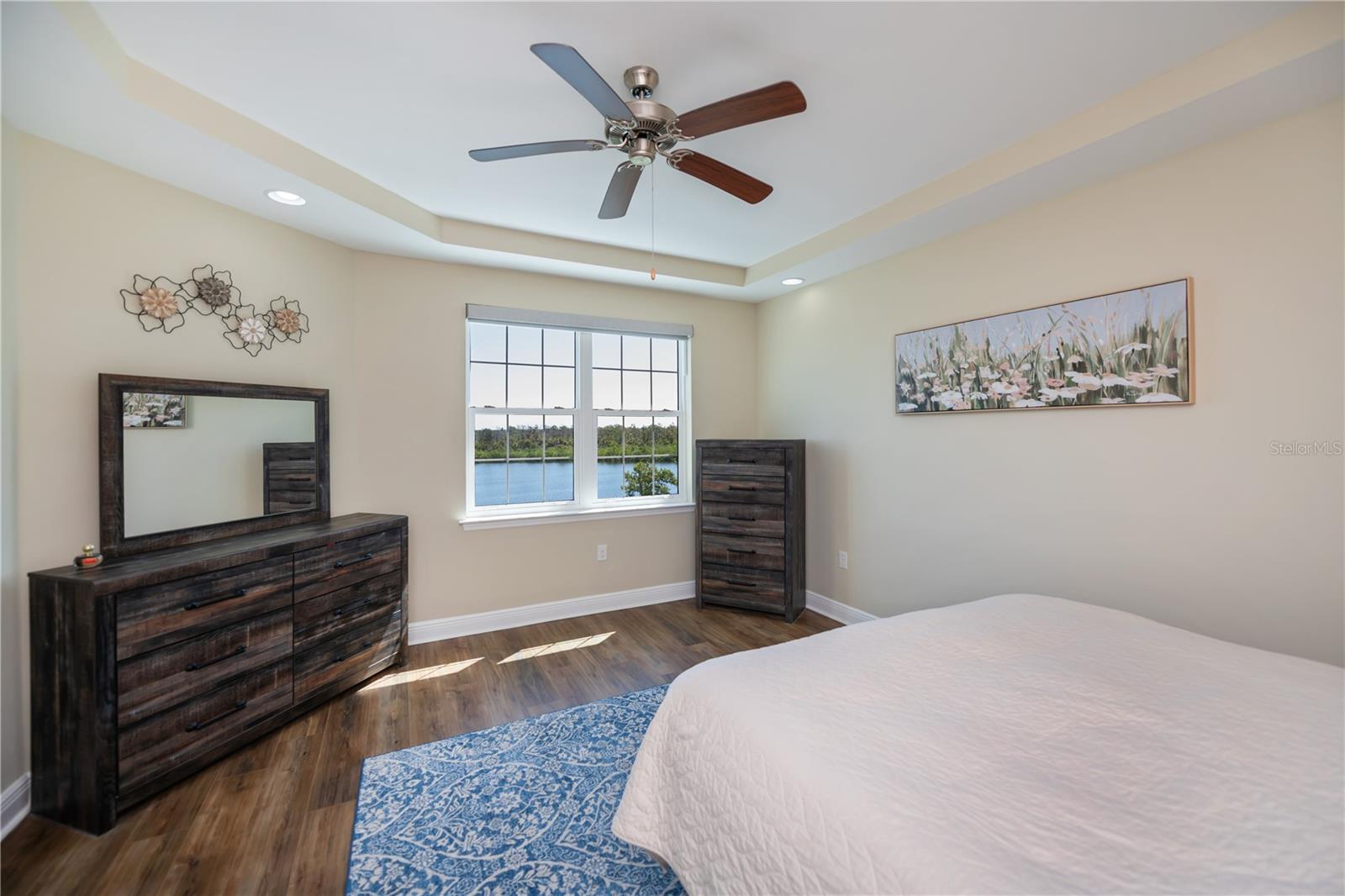 Image 45 of 98 For 10350 Longshore Road 61
