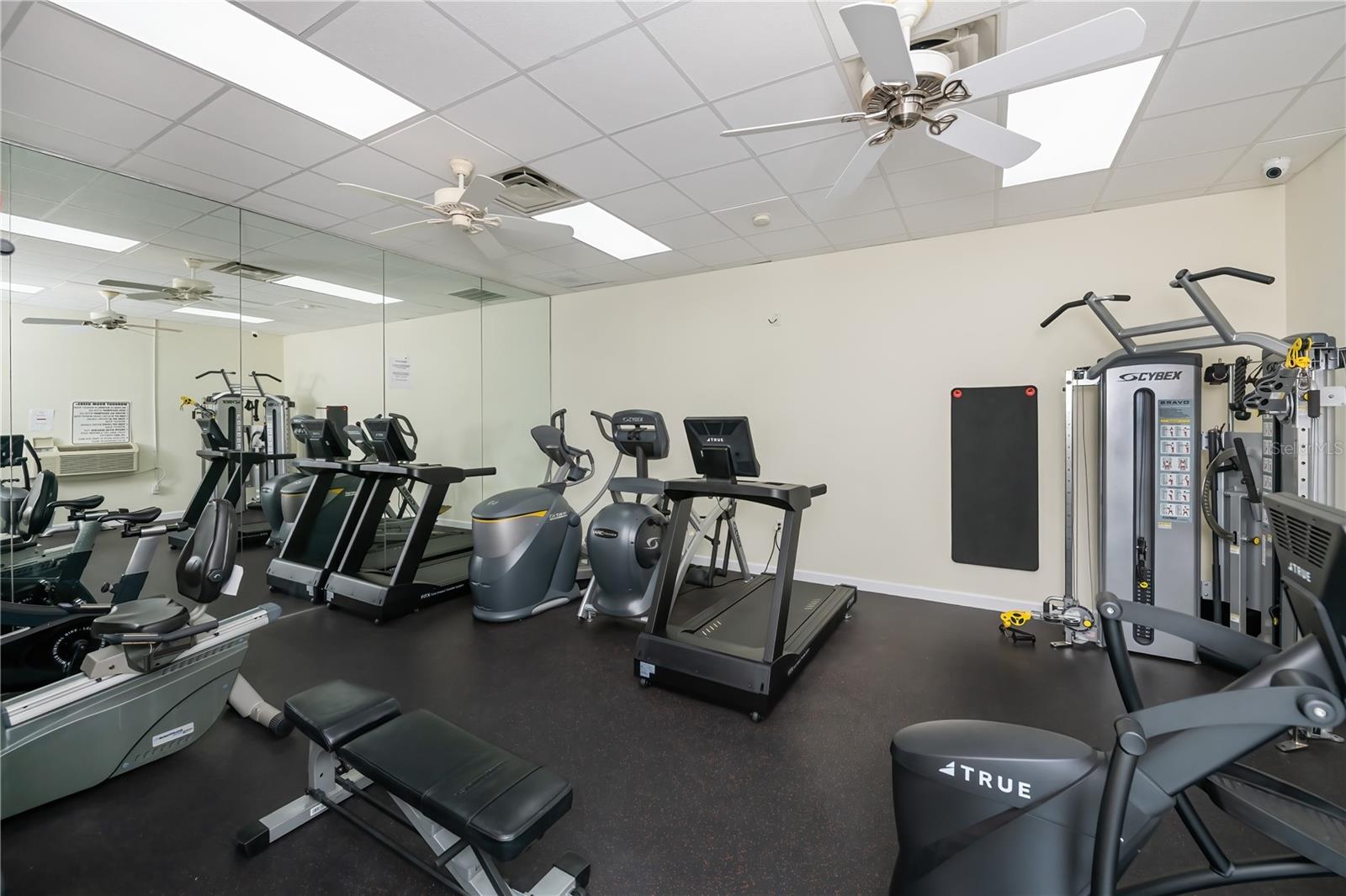 Image 95 of 98 For 10350 Longshore Road 61