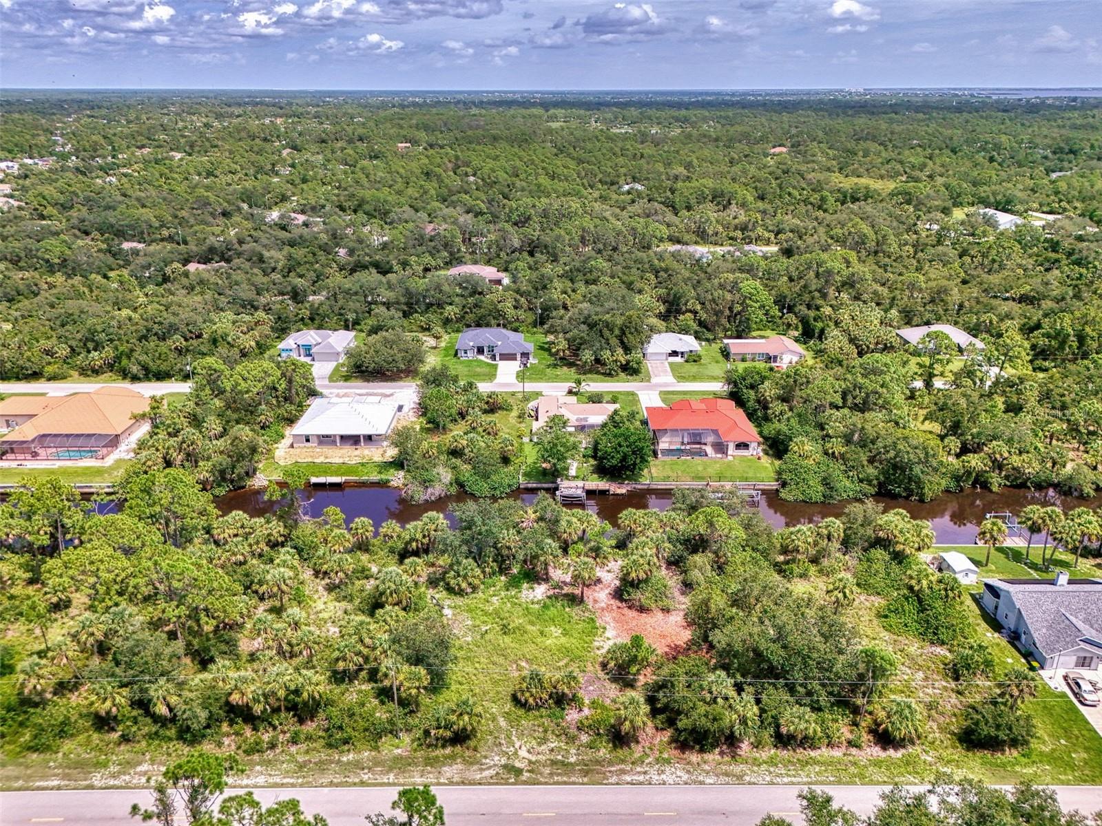 Image 11 of 25 For 3116 Como Street