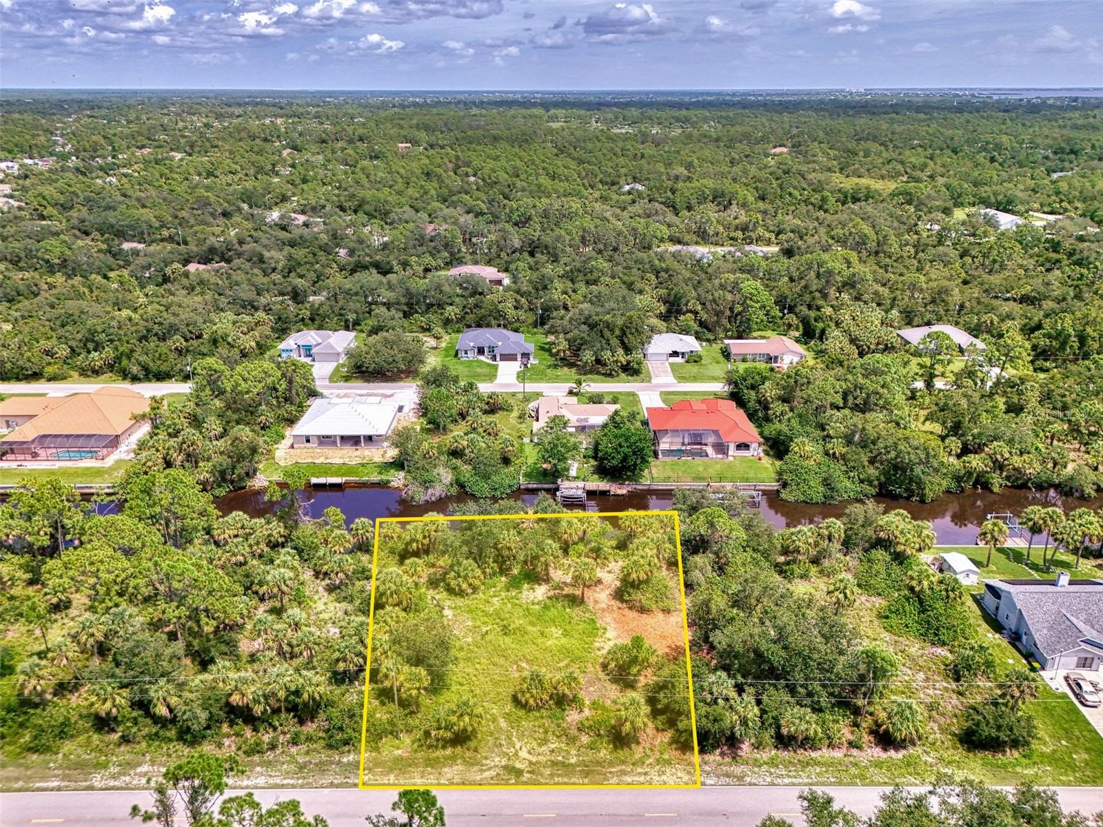 Image 13 of 25 For 3116 Como Street