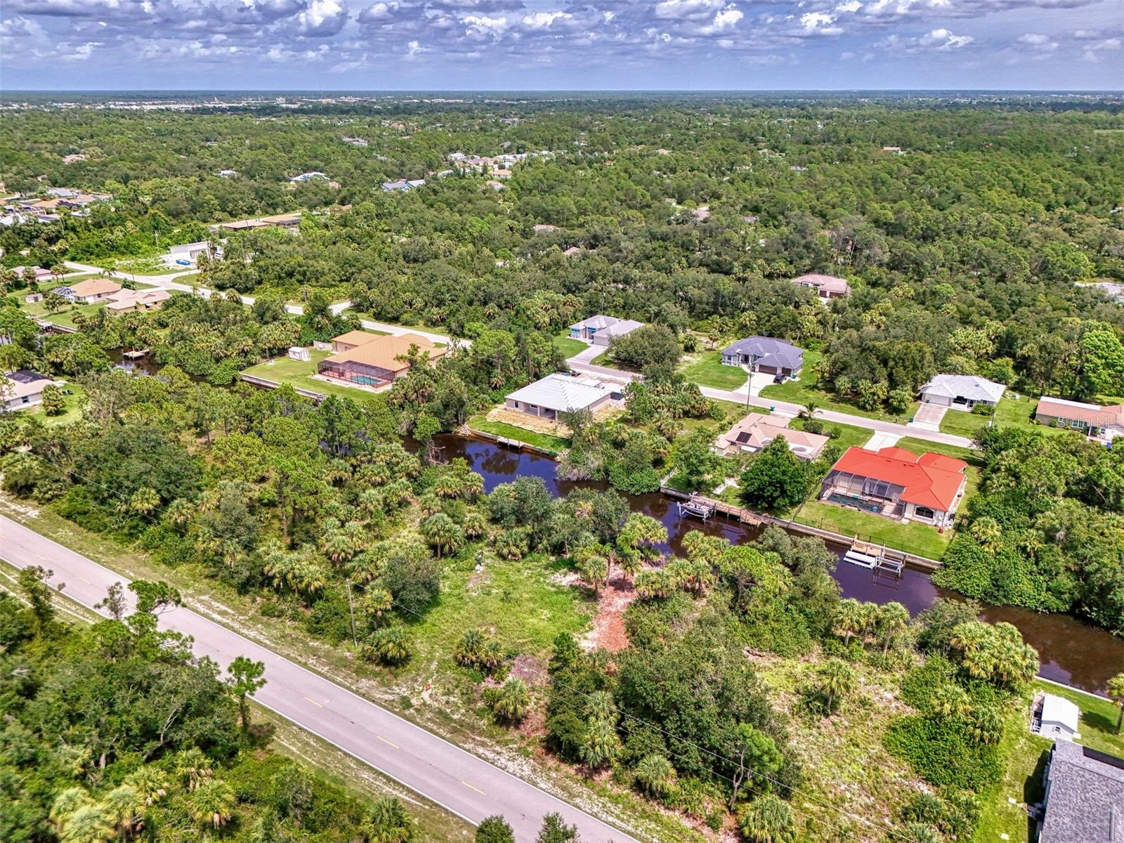 Image 17 of 25 For 3116 Como Street