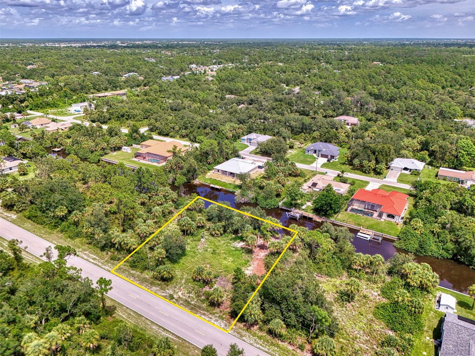 Image 18 of 25 For 3116 Como Street