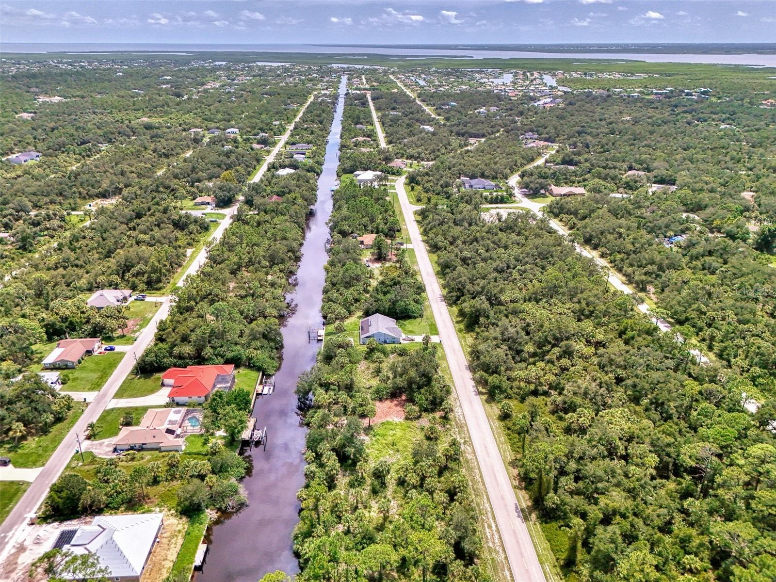 Image 23 of 25 For 3116 Como Street