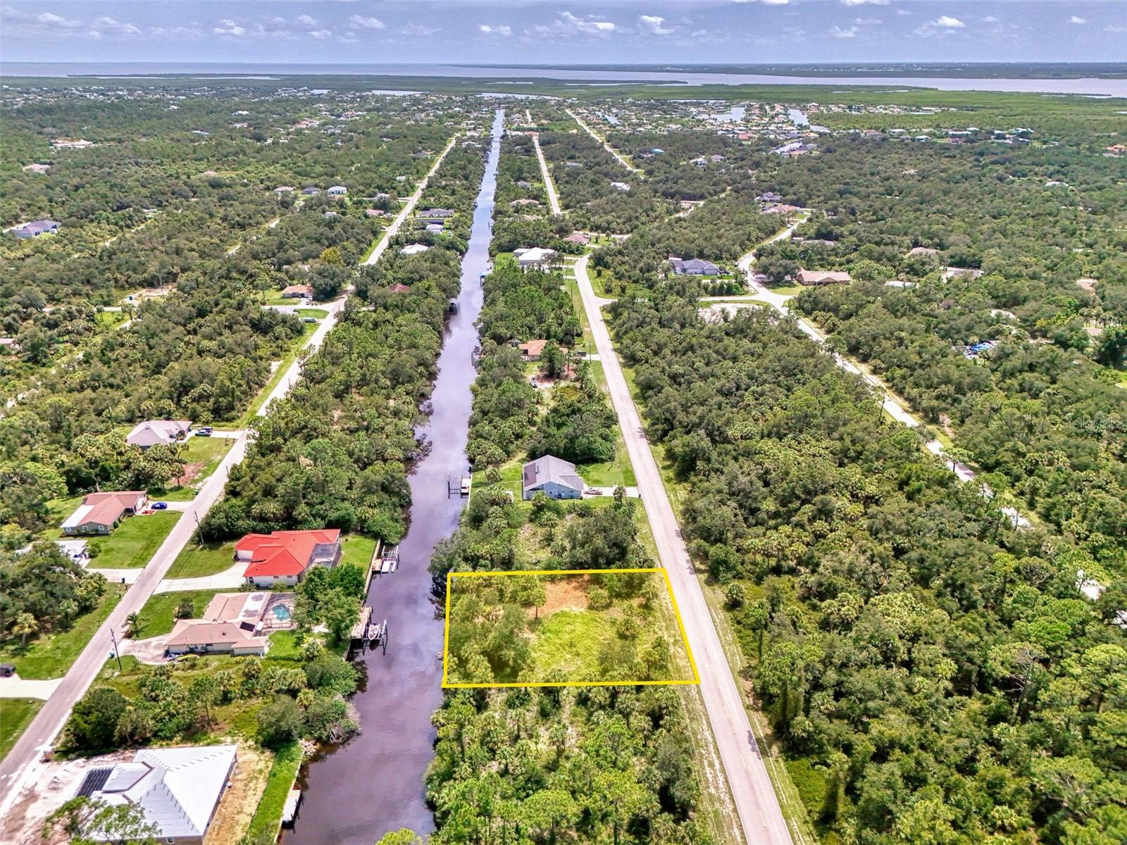 Image 25 of 25 For 3116 Como Street