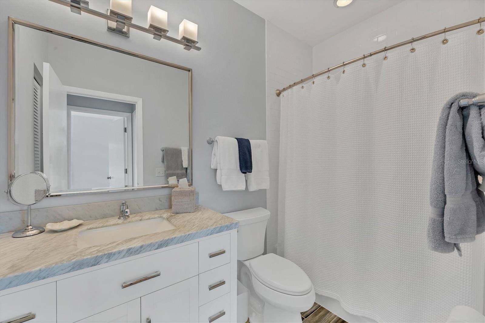 Image 27 of 38 For 2420 24th Street W
