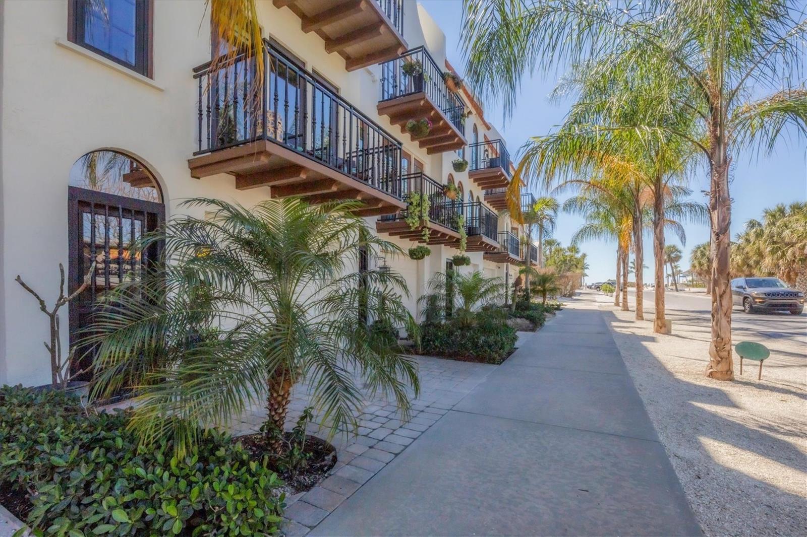 Image 11 of 45 For 530 5th Street W 4