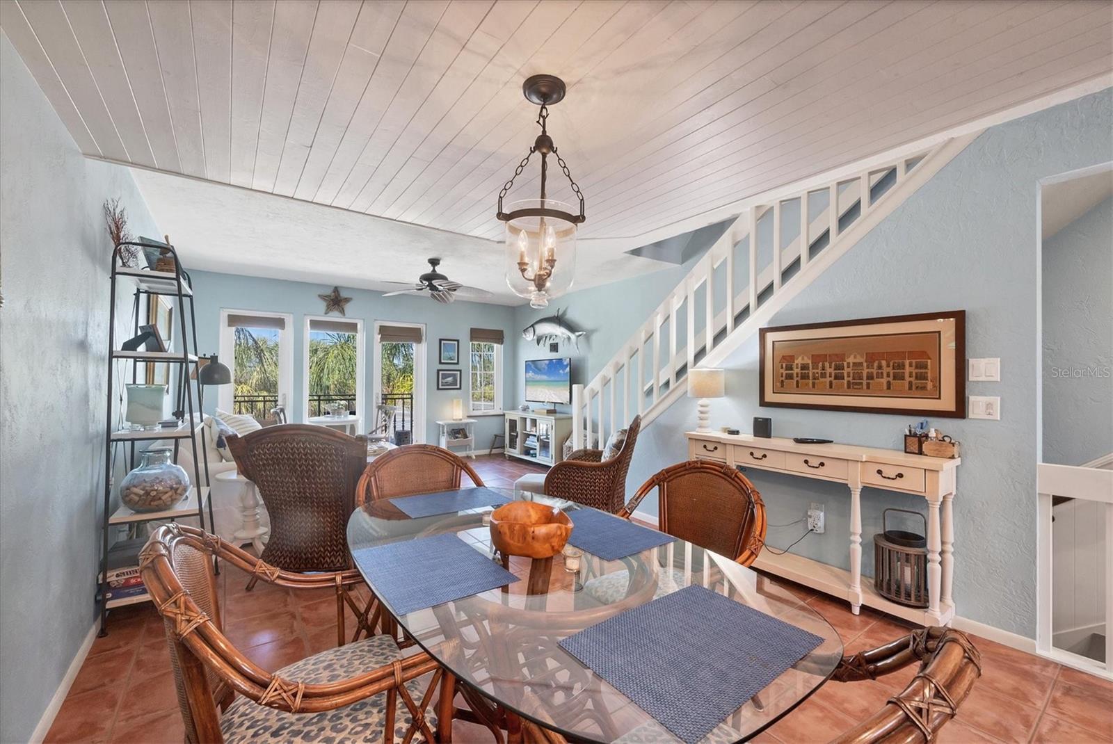 Image 23 of 45 For 530 5th Street W 4
