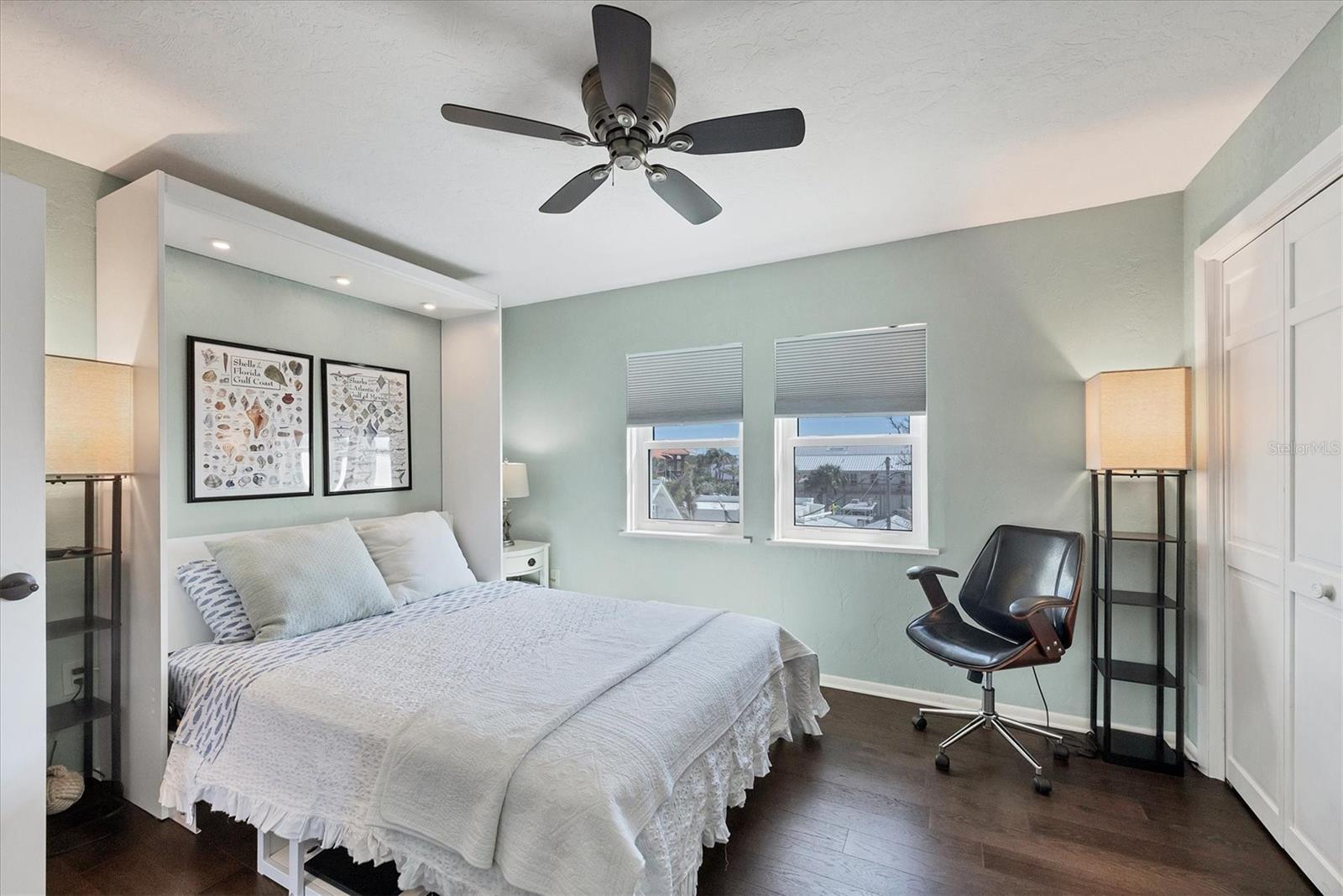 Image 31 of 45 For 530 5th Street W 4