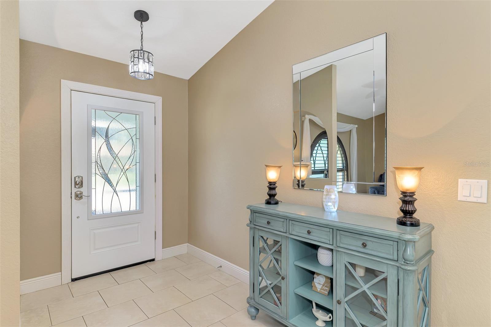 Image 5 of 59 For 18414 Avon Avenue