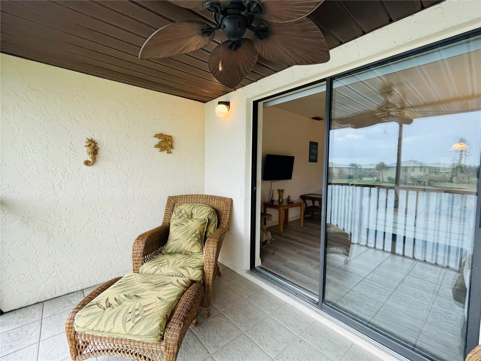 Image 16 of 21 For 4000 Oakview Drive L9