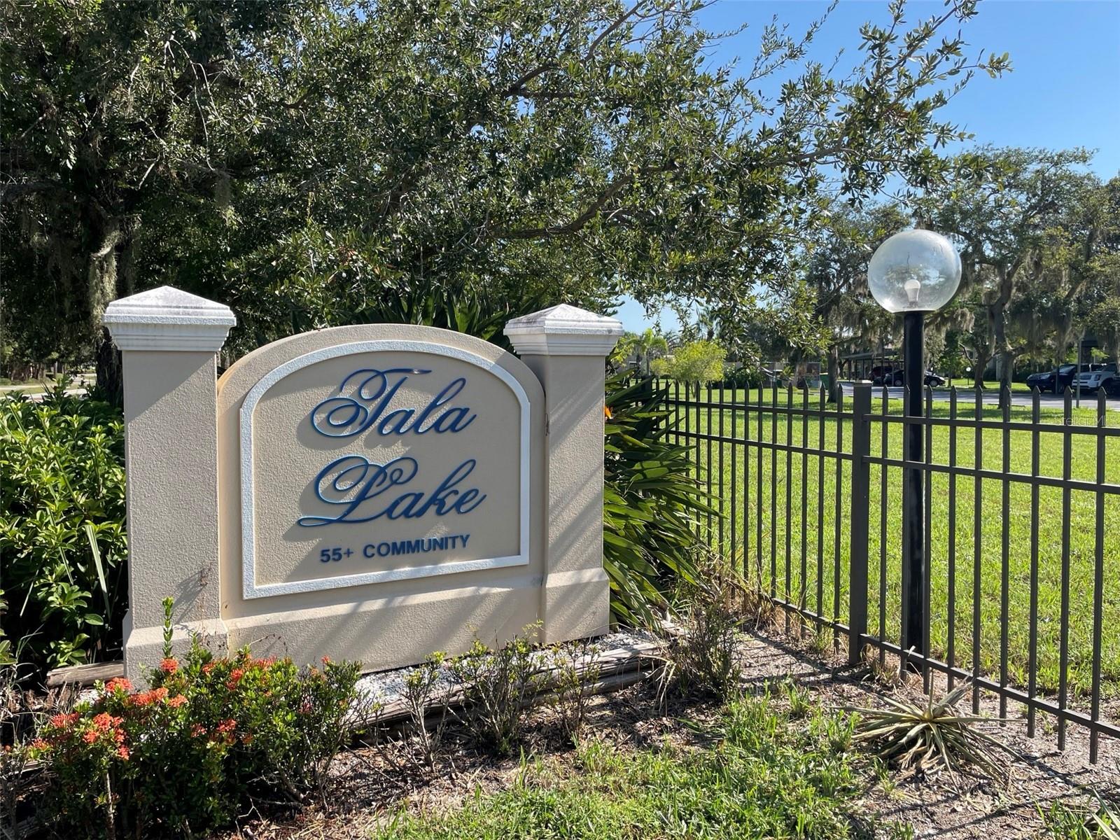 Image 21 of 21 For 4000 Oakview Drive L9
