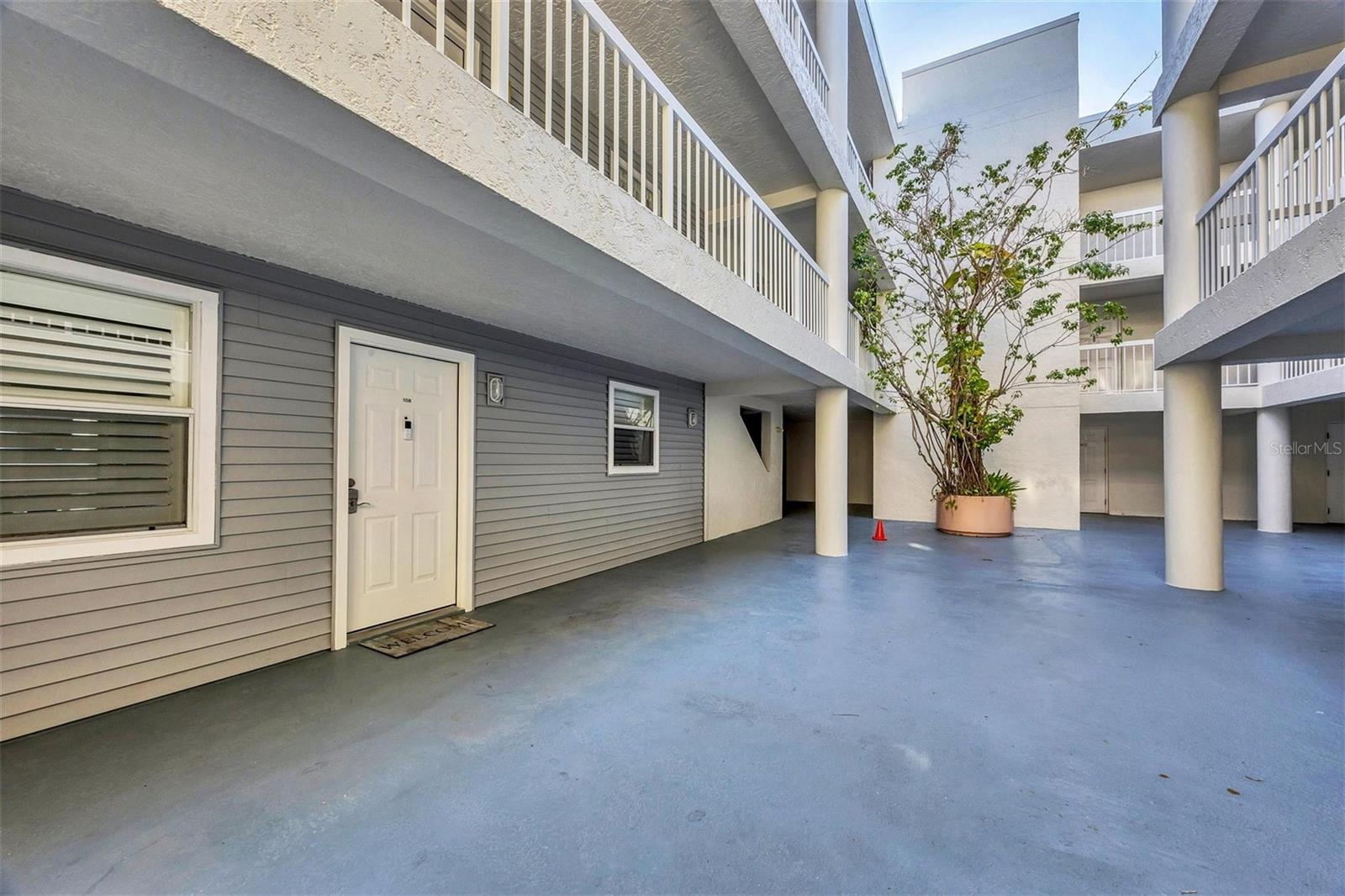 Image 11 of 80 For 2380 Beach Road 108
