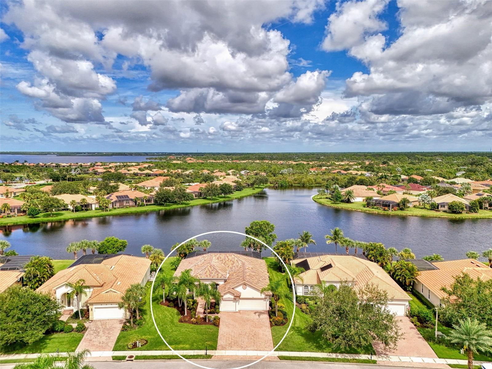 Image 4 of 95 For 2668 Myakka Marsh Lane