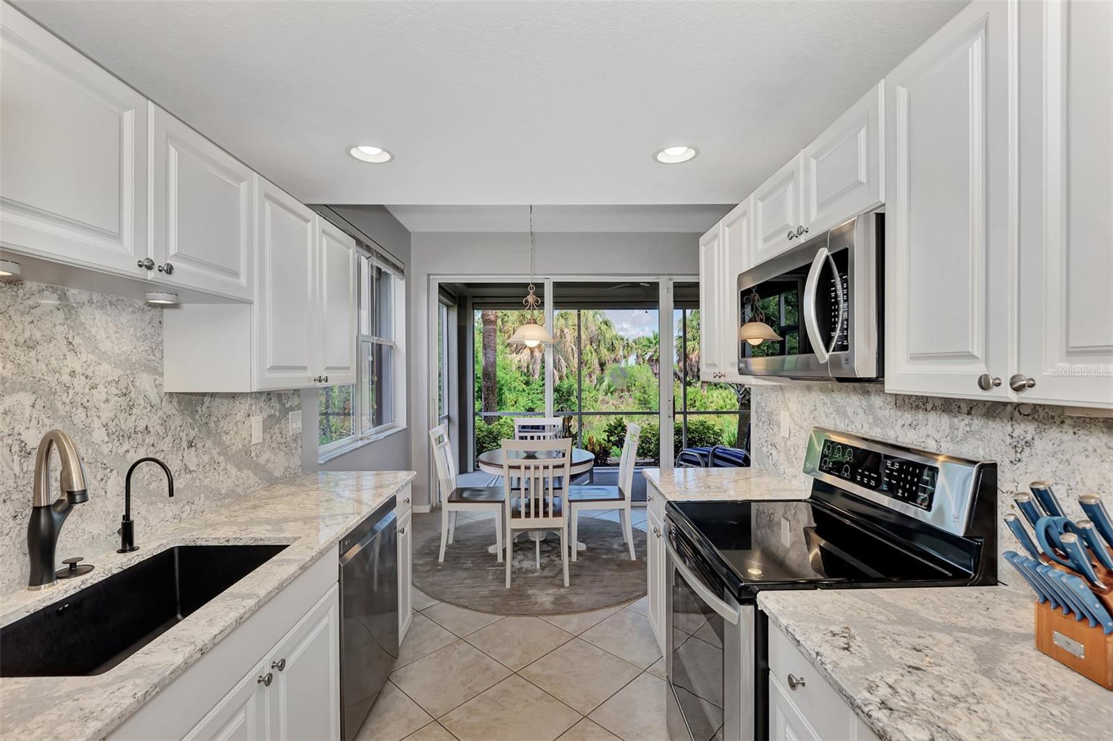 Image 18 of 73 For 3423 Grand Vista Court 101