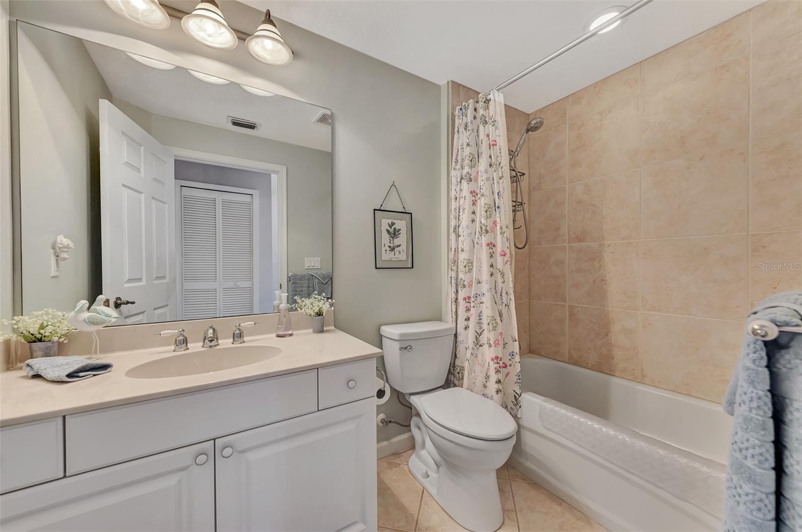 Image 37 of 73 For 3423 Grand Vista Court 101