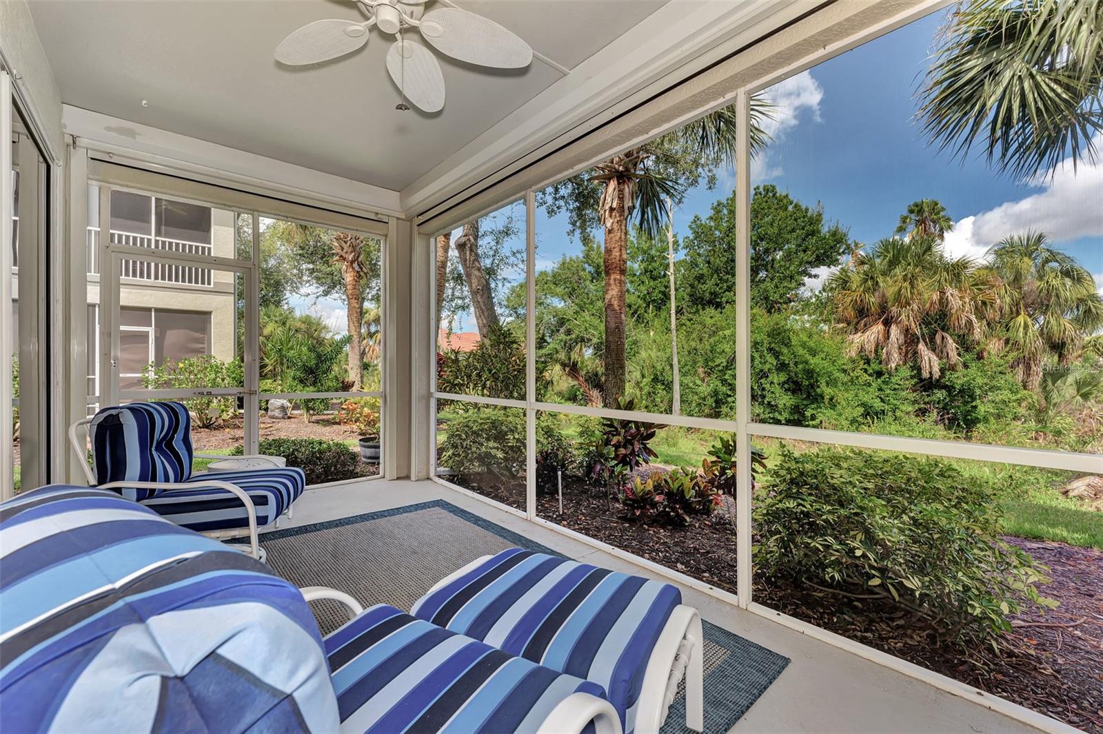 Image 41 of 73 For 3423 Grand Vista Court 101