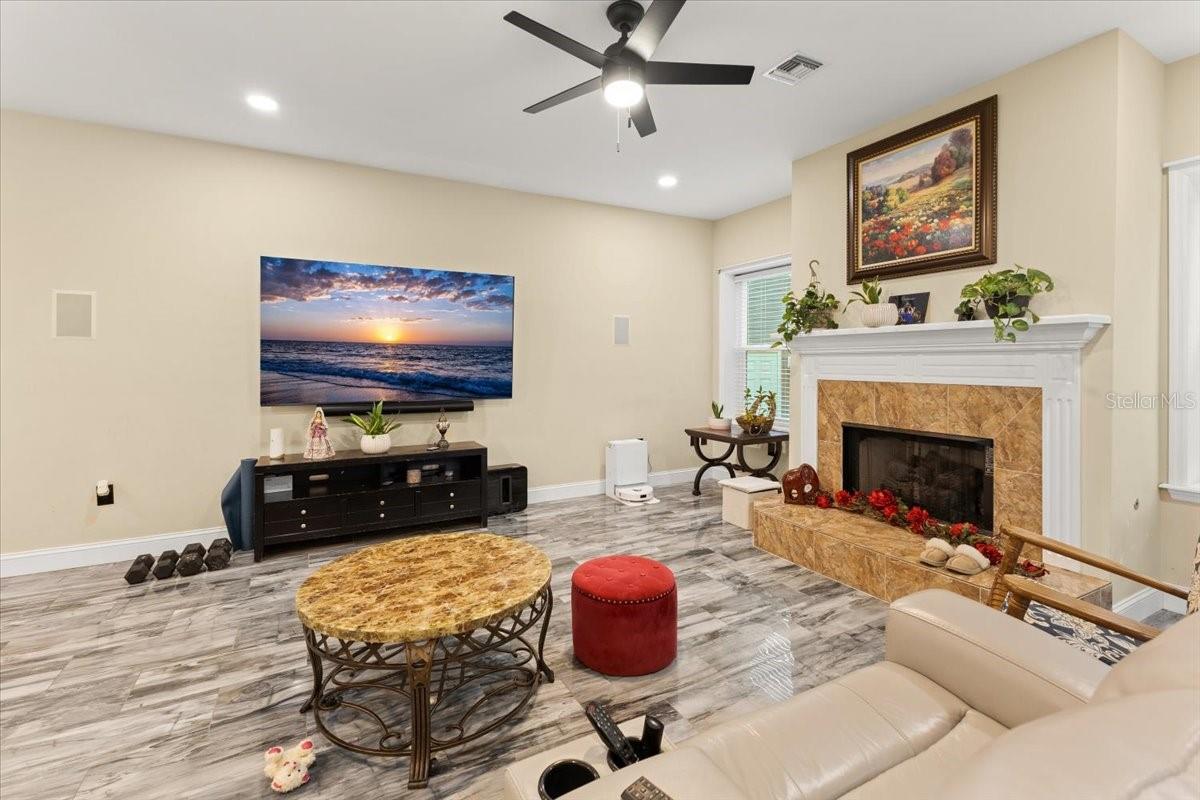 Image 15 of 60 For 6175 Riverside Drive