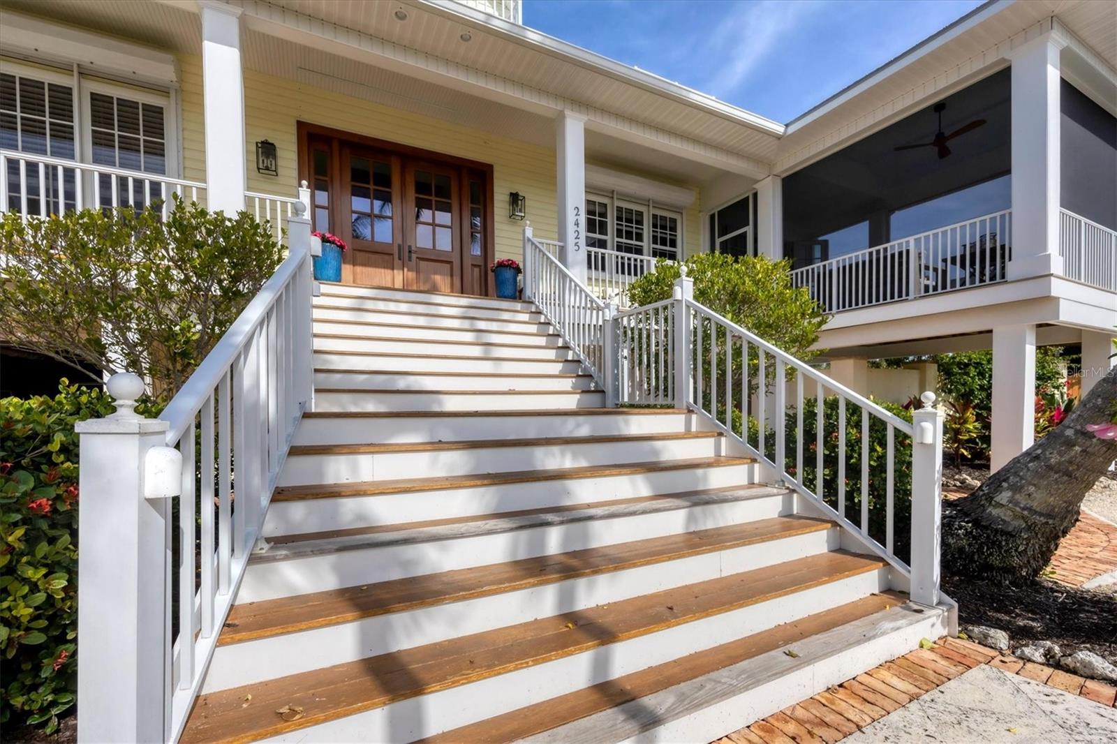 Image 13 of 53 For 2425 24th Street W