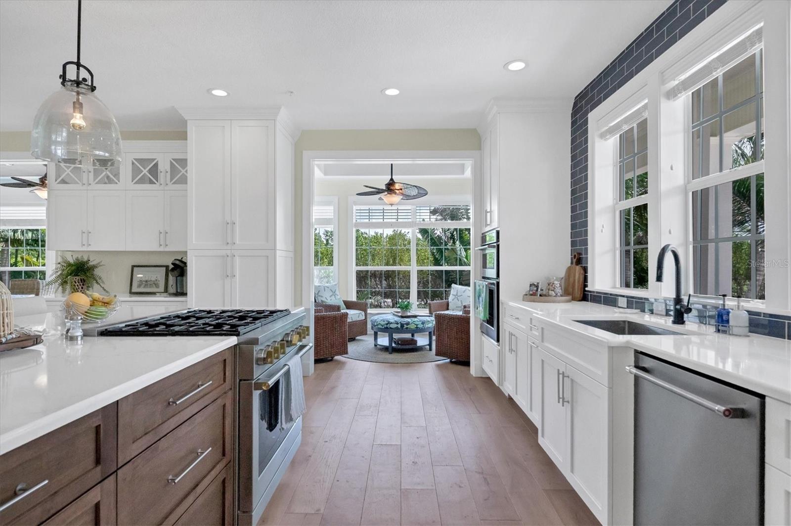 Image 32 of 53 For 2425 24th Street W