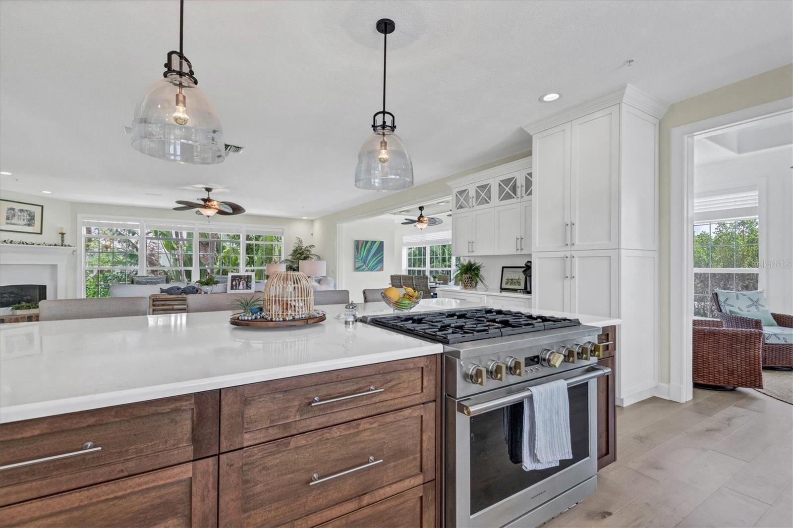 Image 33 of 53 For 2425 24th Street W