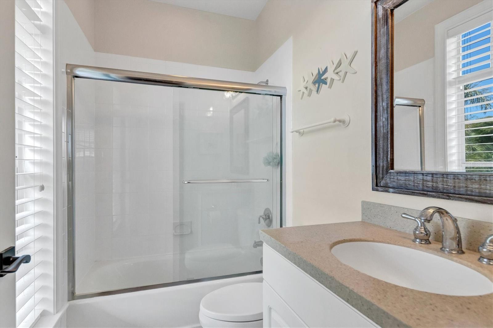 Image 42 of 53 For 2425 24th Street W