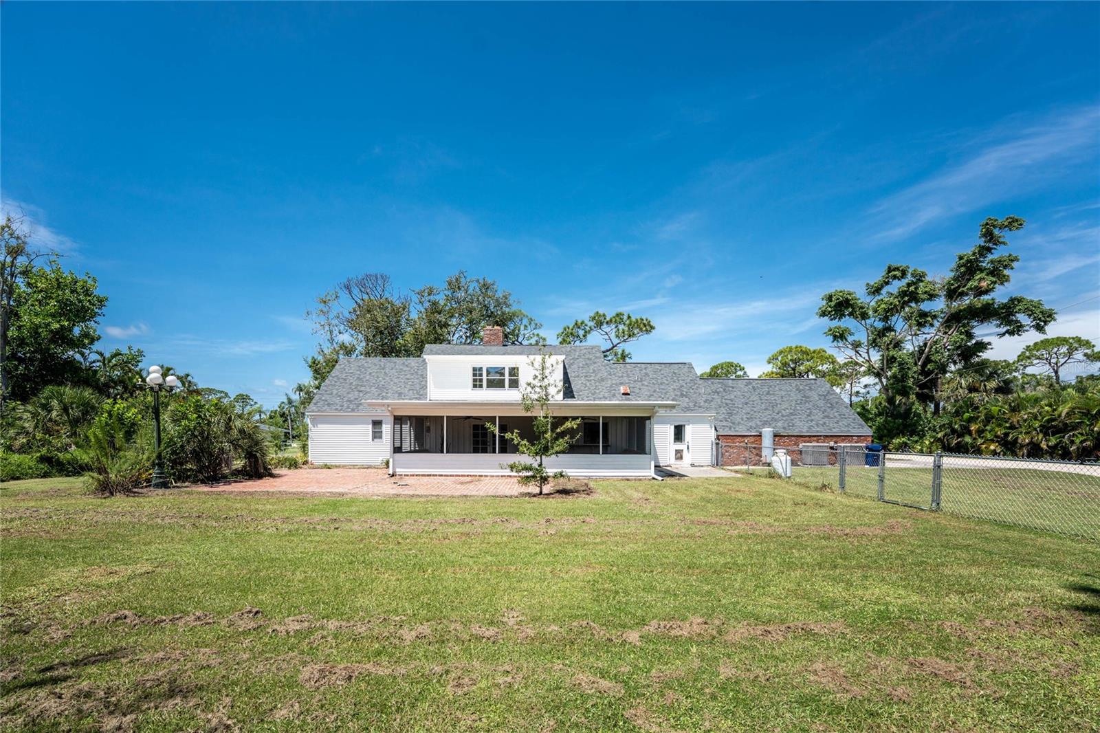 Image 41 of 56 For 1120 Larchmont Drive