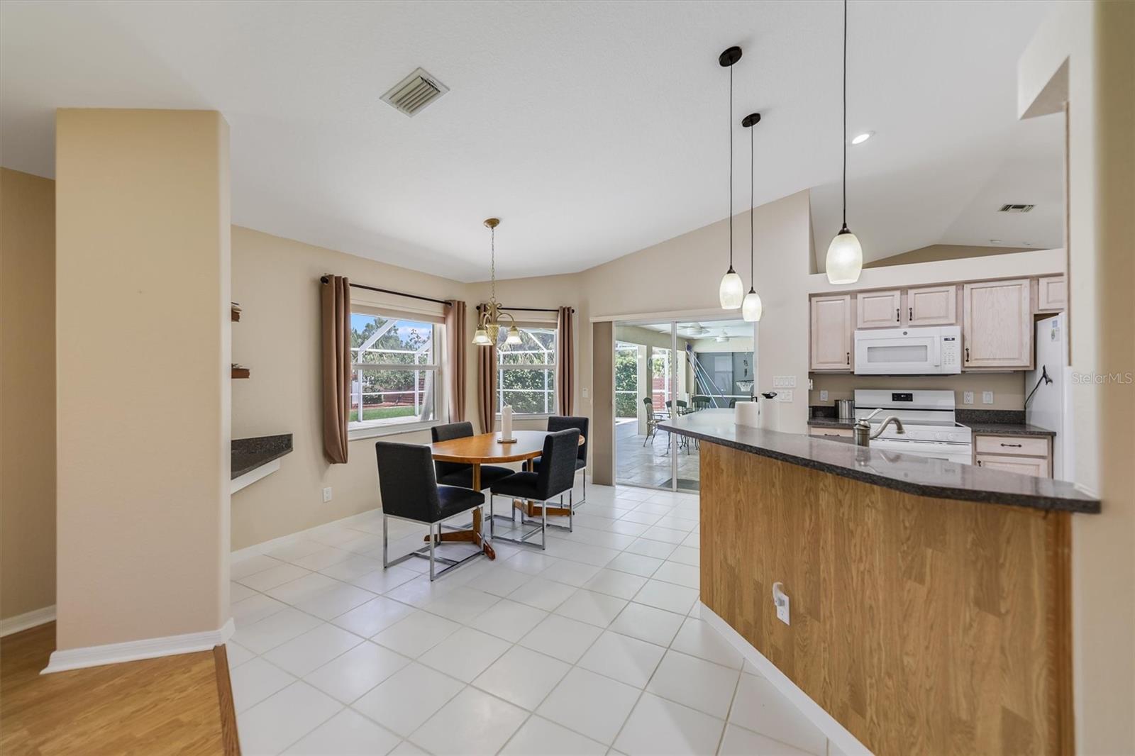Image 21 of 50 For 6731 Blake Pledger Court