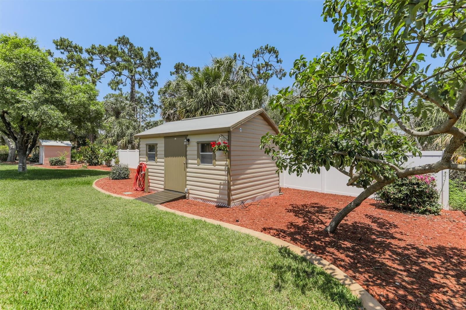 Image 39 of 50 For 6731 Blake Pledger Court