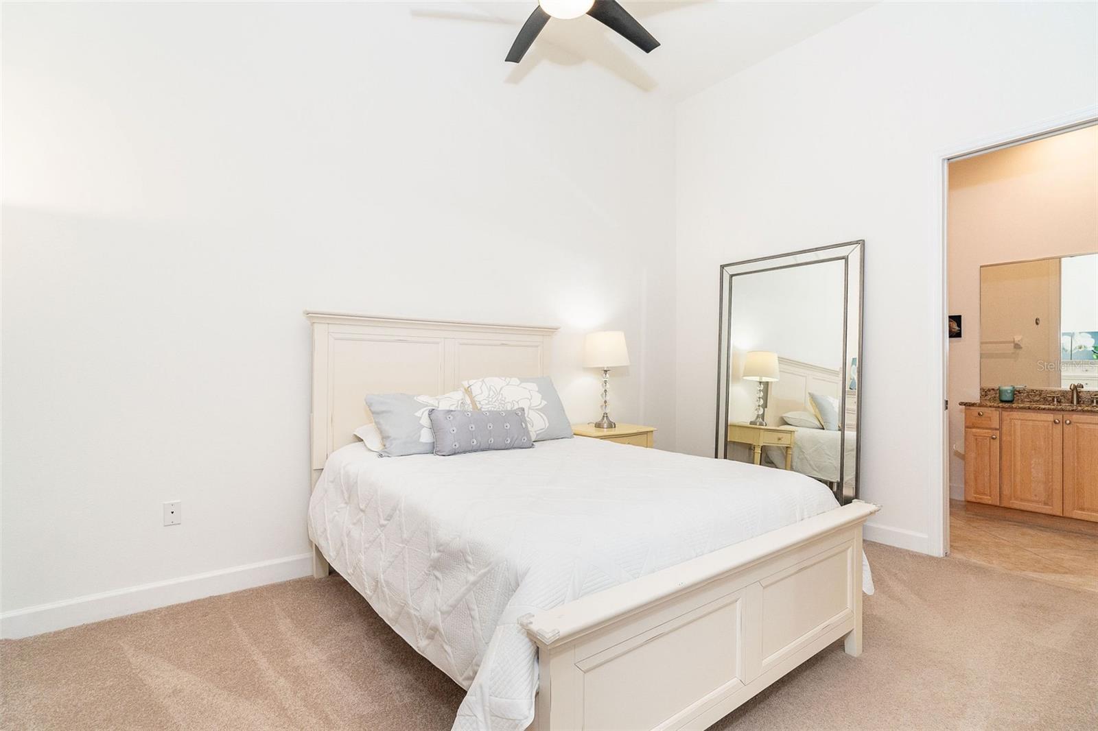Image 11 of 45 For 1375 Beach Road 309