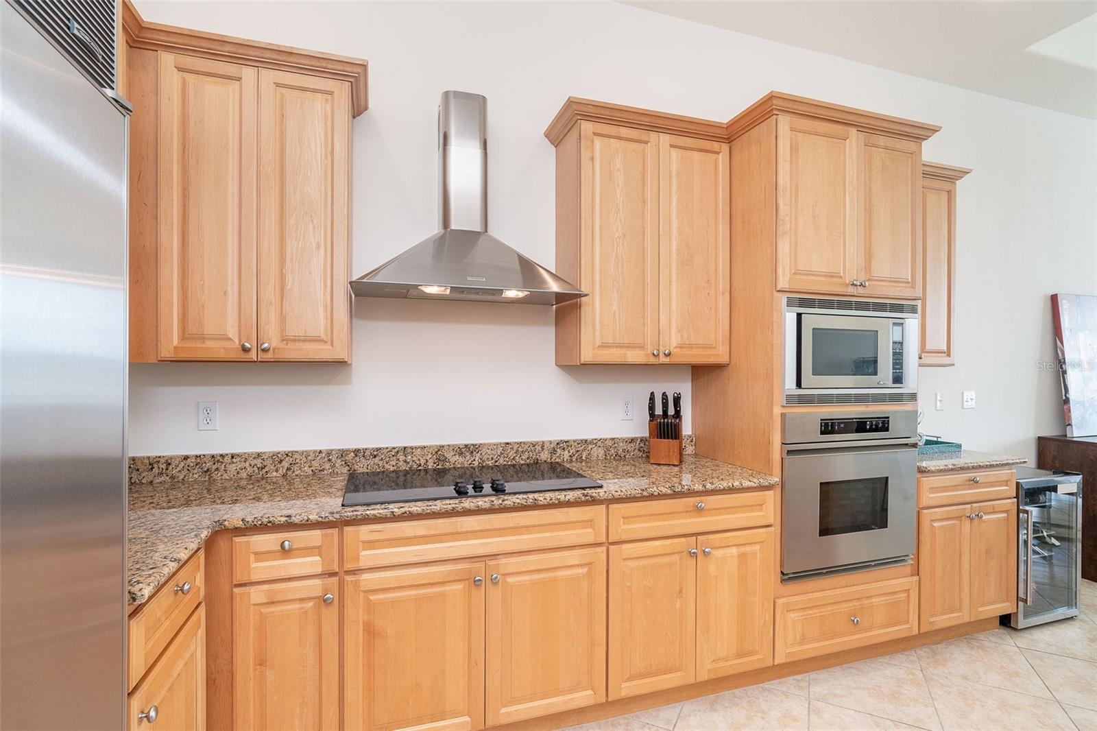 Image 18 of 45 For 1375 Beach Road 309