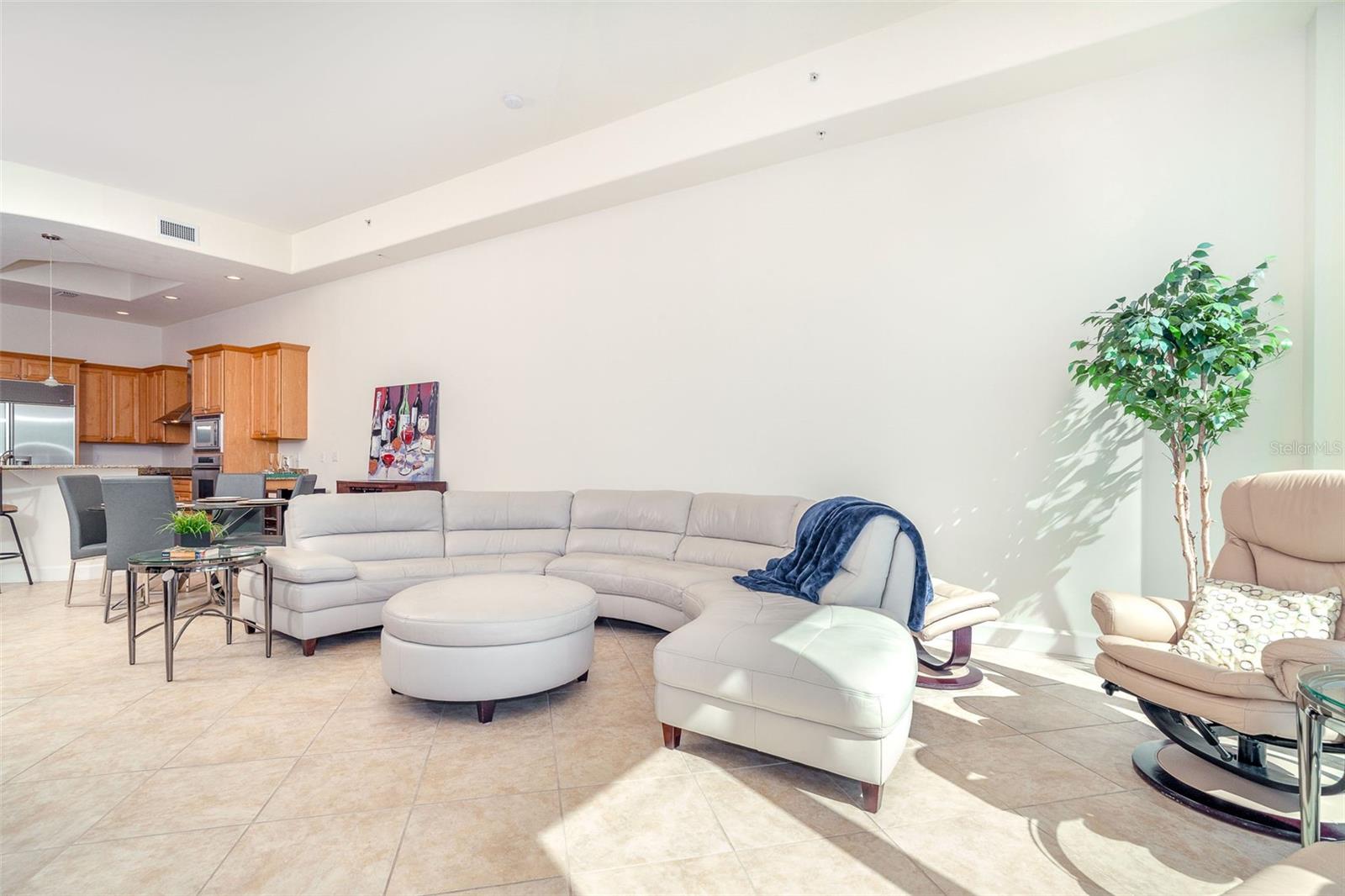 Image 21 of 45 For 1375 Beach Road 309