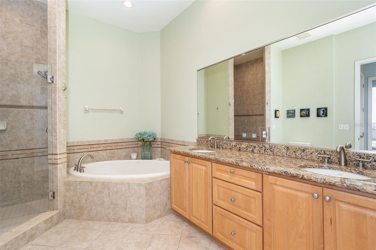 Image 40 of 45 For 1375 Beach Road 309
