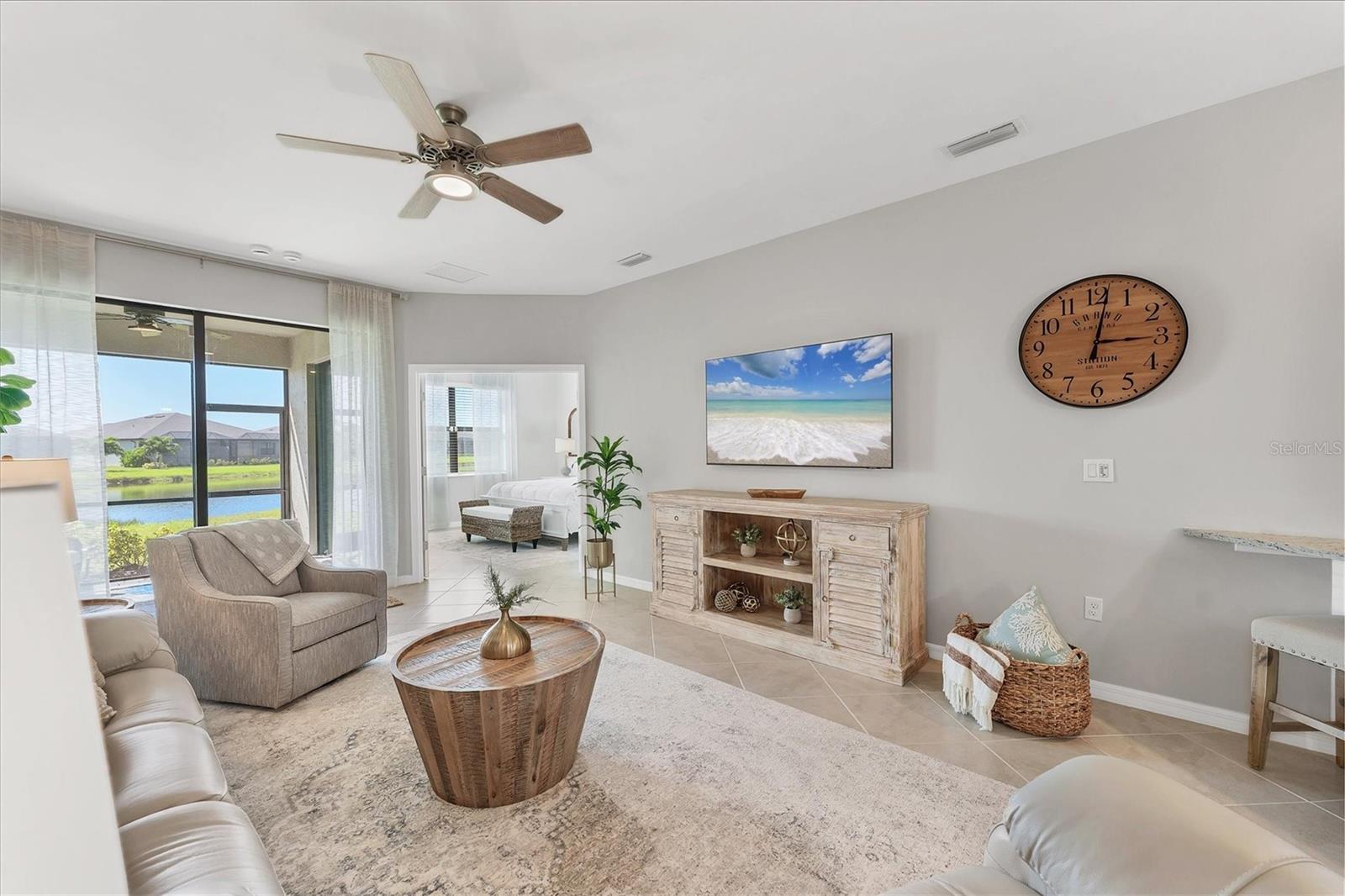 Image 14 of 46 For 2049 Bonito Way