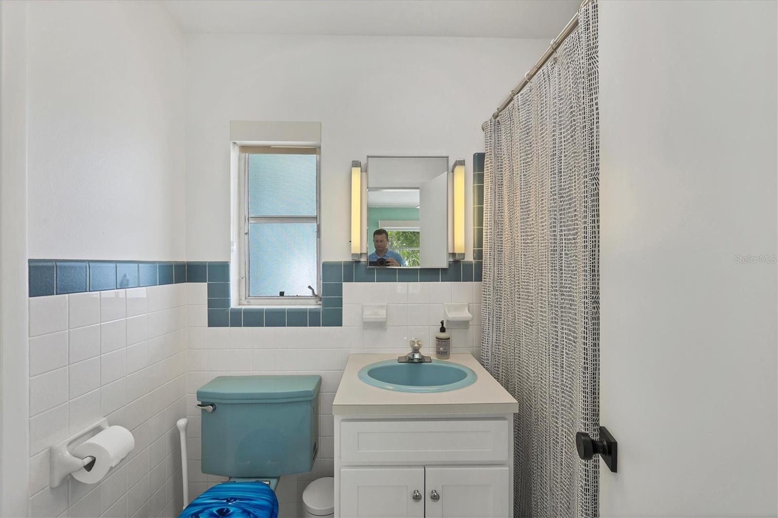 Image 23 of 46 For 550 Gaspar Drive