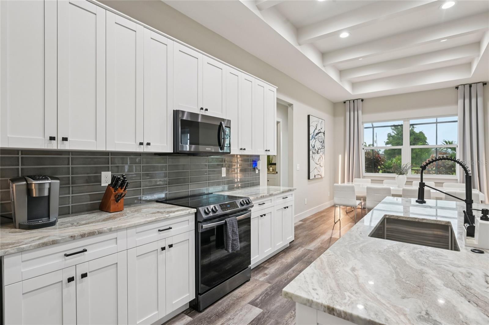 Image 16 of 62 For 239 Rotonda Boulevard N