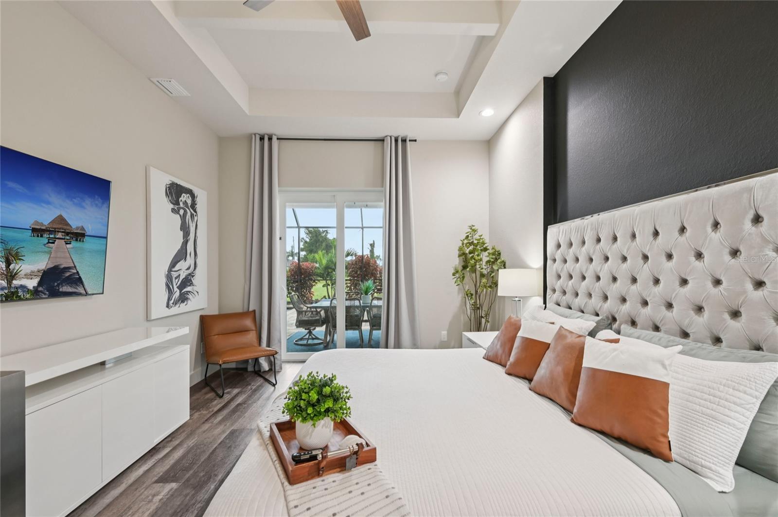 Image 21 of 62 For 239 Rotonda Boulevard N