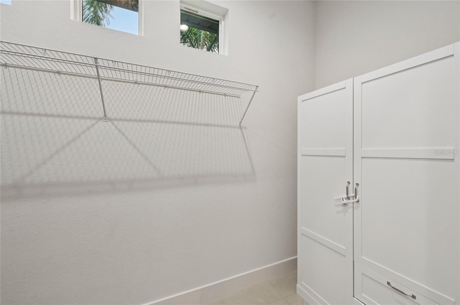 Image 26 of 62 For 239 Rotonda Boulevard N
