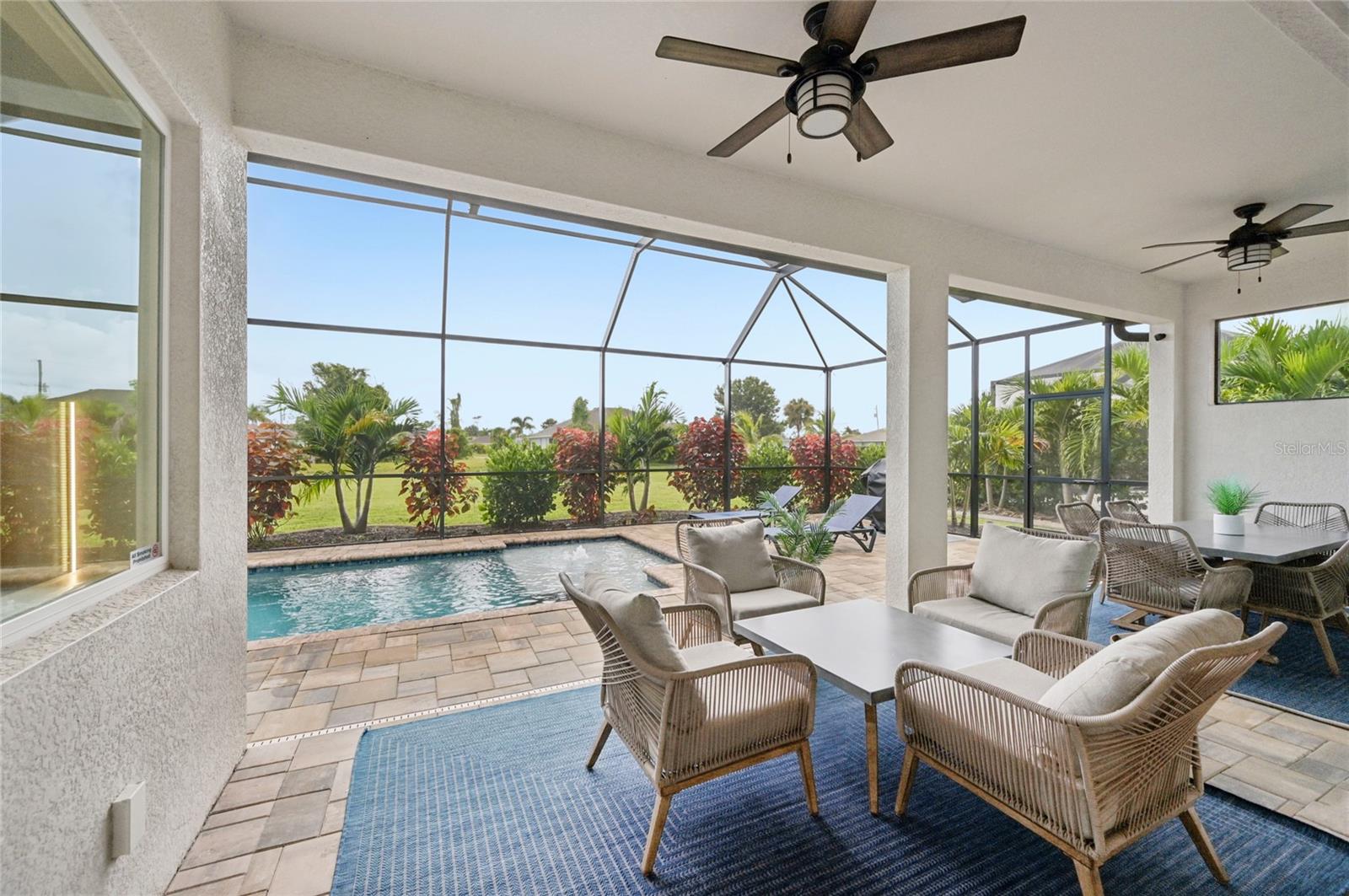Image 37 of 62 For 239 Rotonda Boulevard N