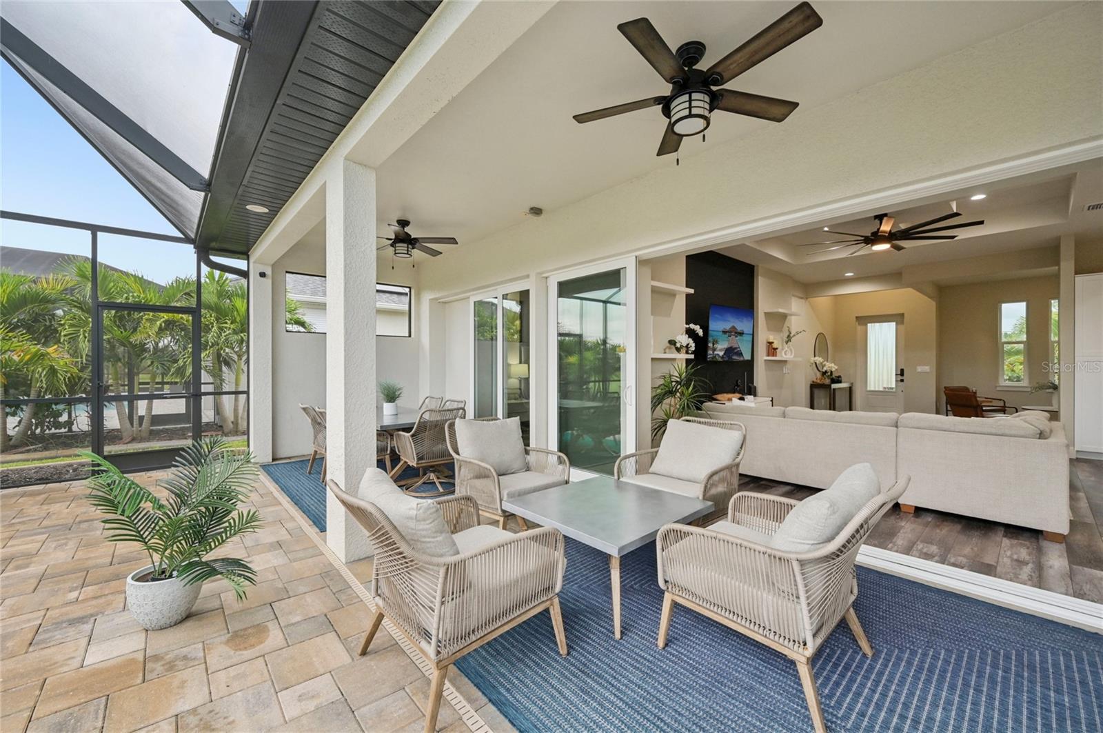 Image 38 of 62 For 239 Rotonda Boulevard N