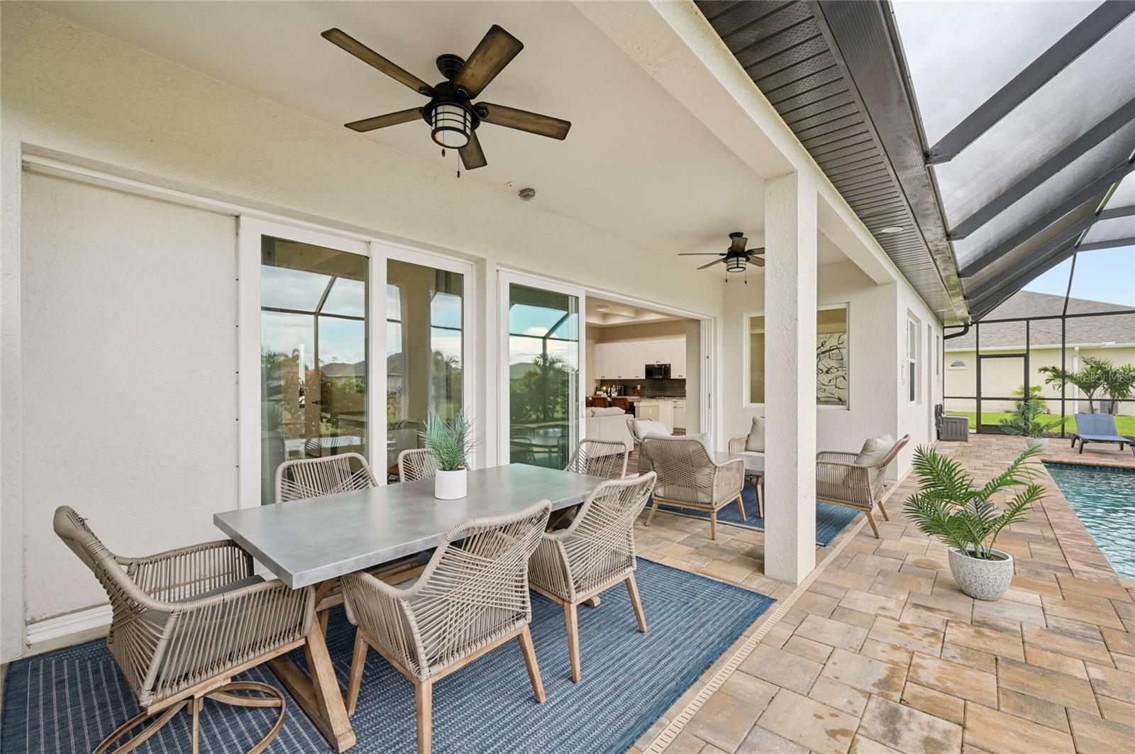 Image 39 of 62 For 239 Rotonda Boulevard N