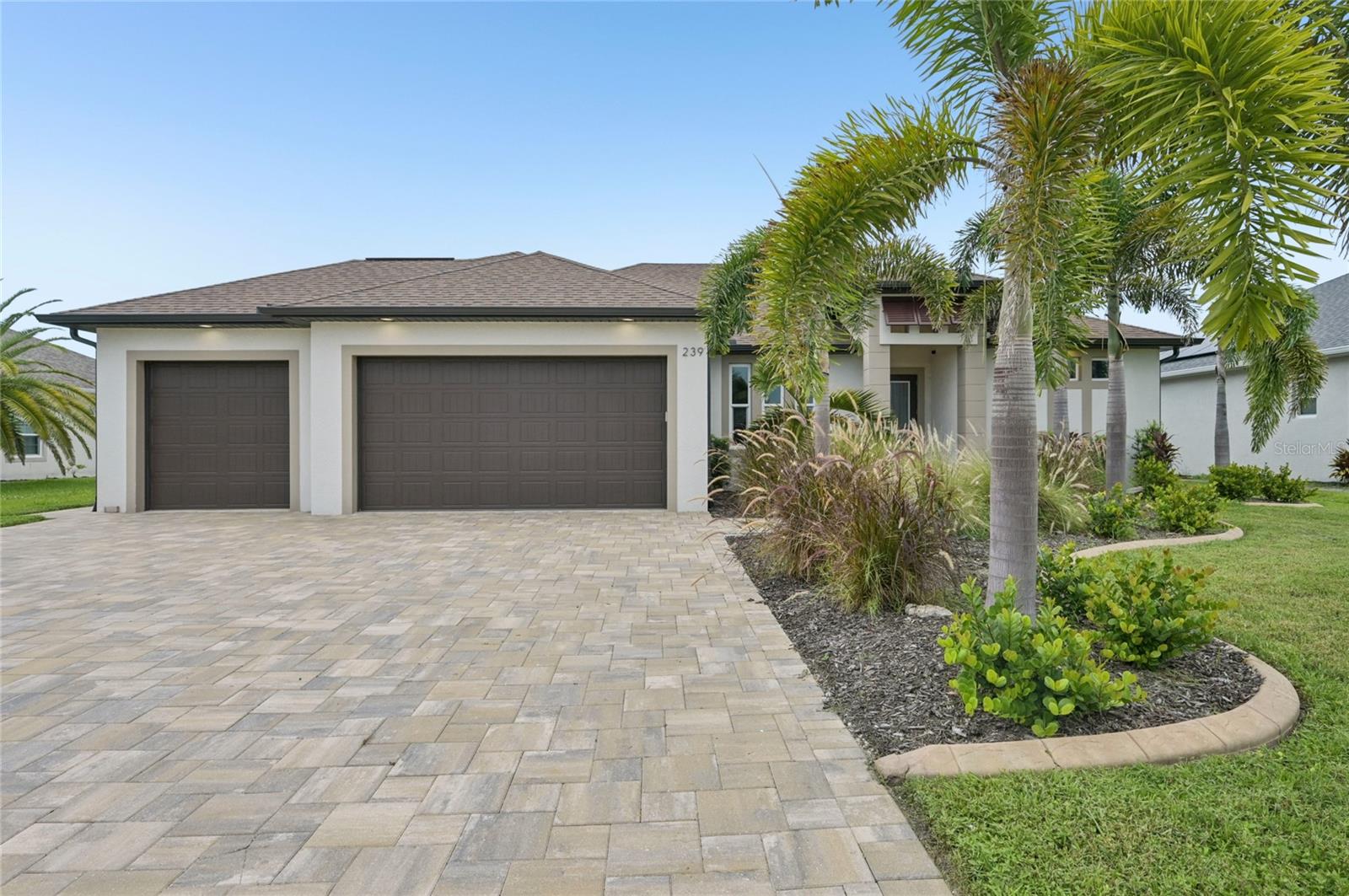 Image 4 of 62 For 239 Rotonda Boulevard N