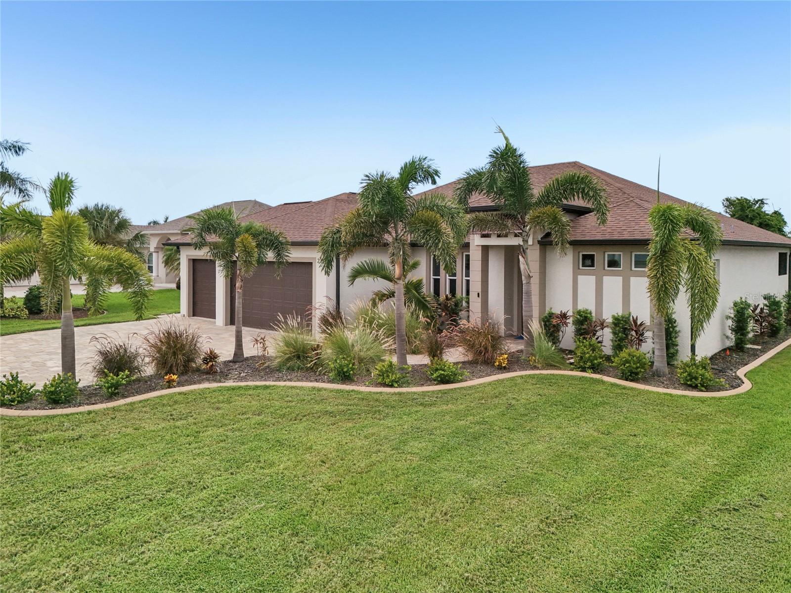 Image 48 of 62 For 239 Rotonda Boulevard N
