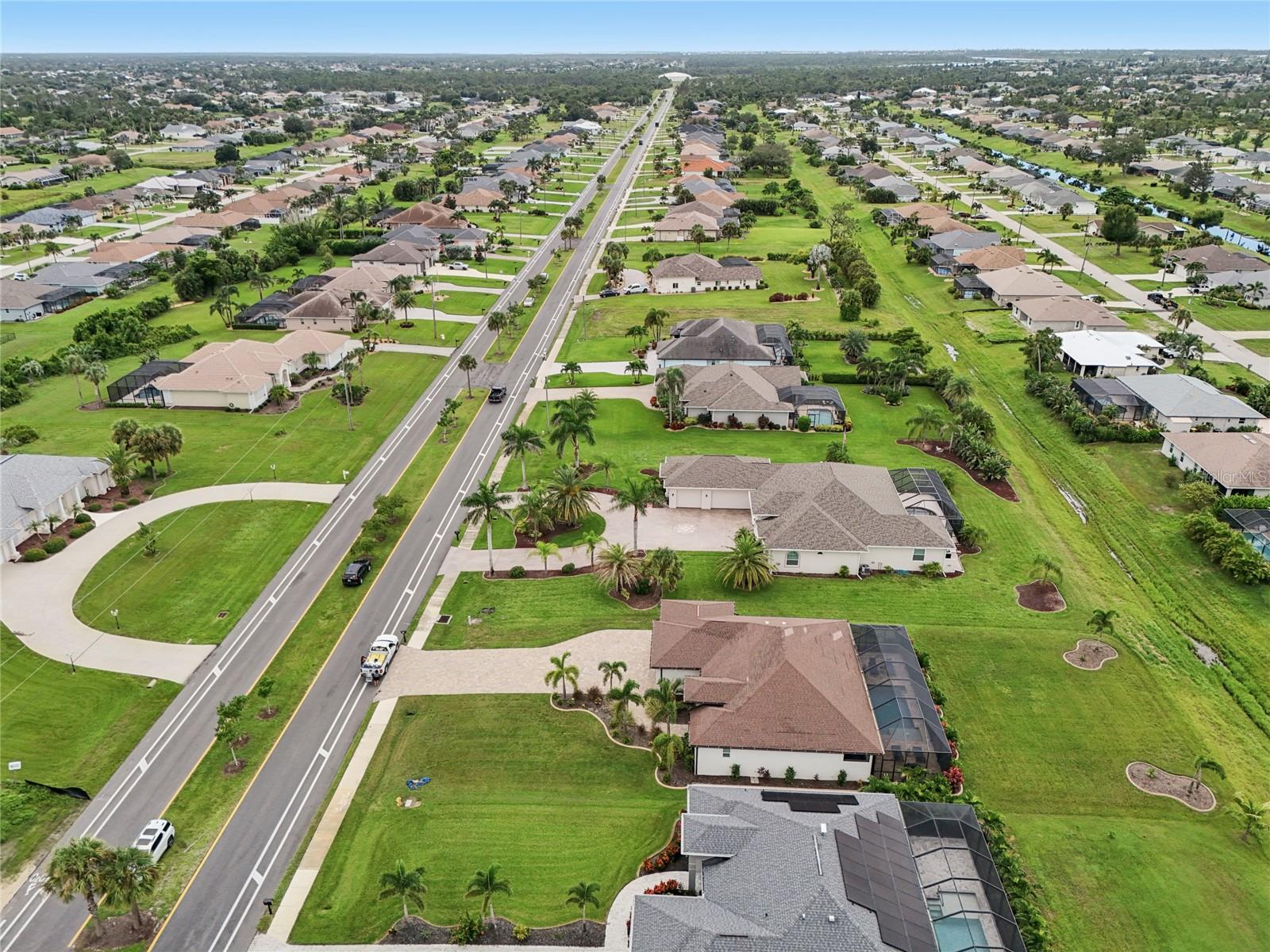 Image 50 of 62 For 239 Rotonda Boulevard N