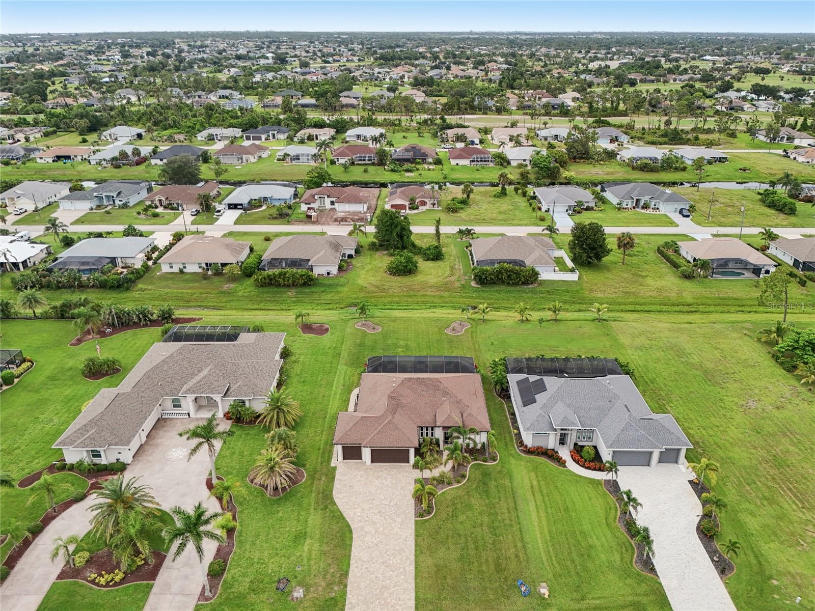 Image 51 of 62 For 239 Rotonda Boulevard N
