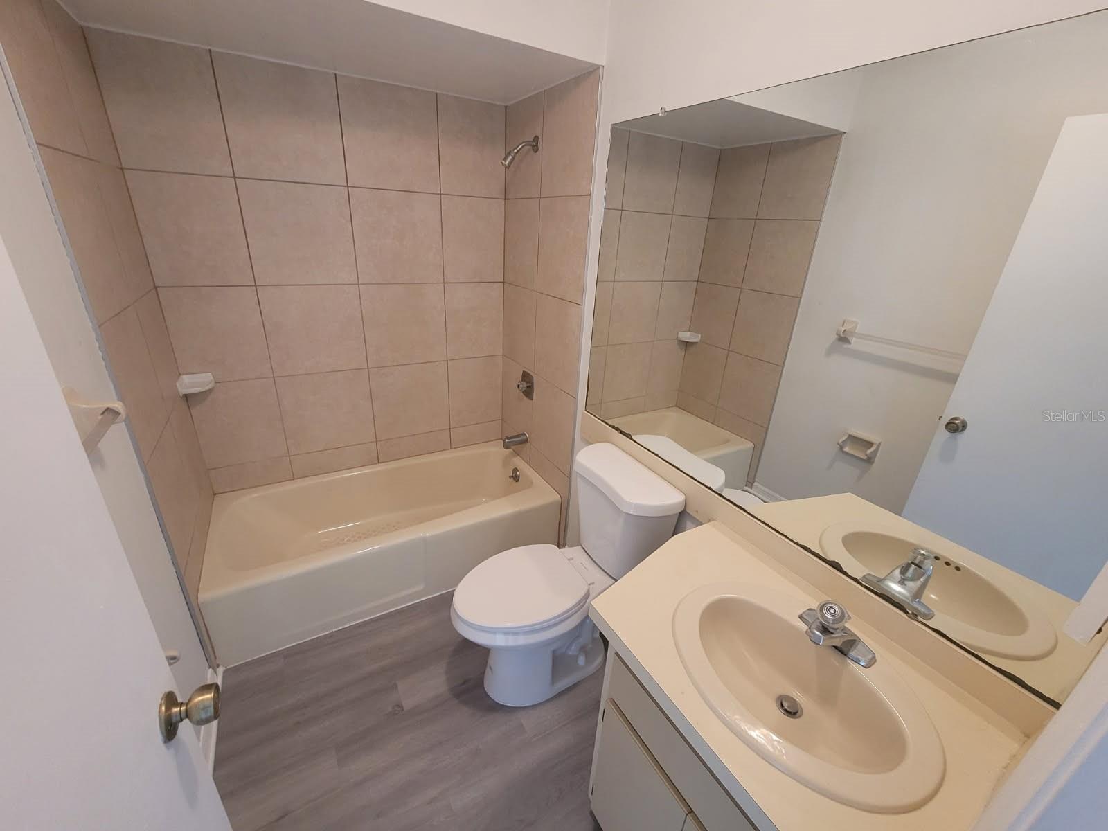 Image 10 of 20 For 22481 Westchester Boulevard B35