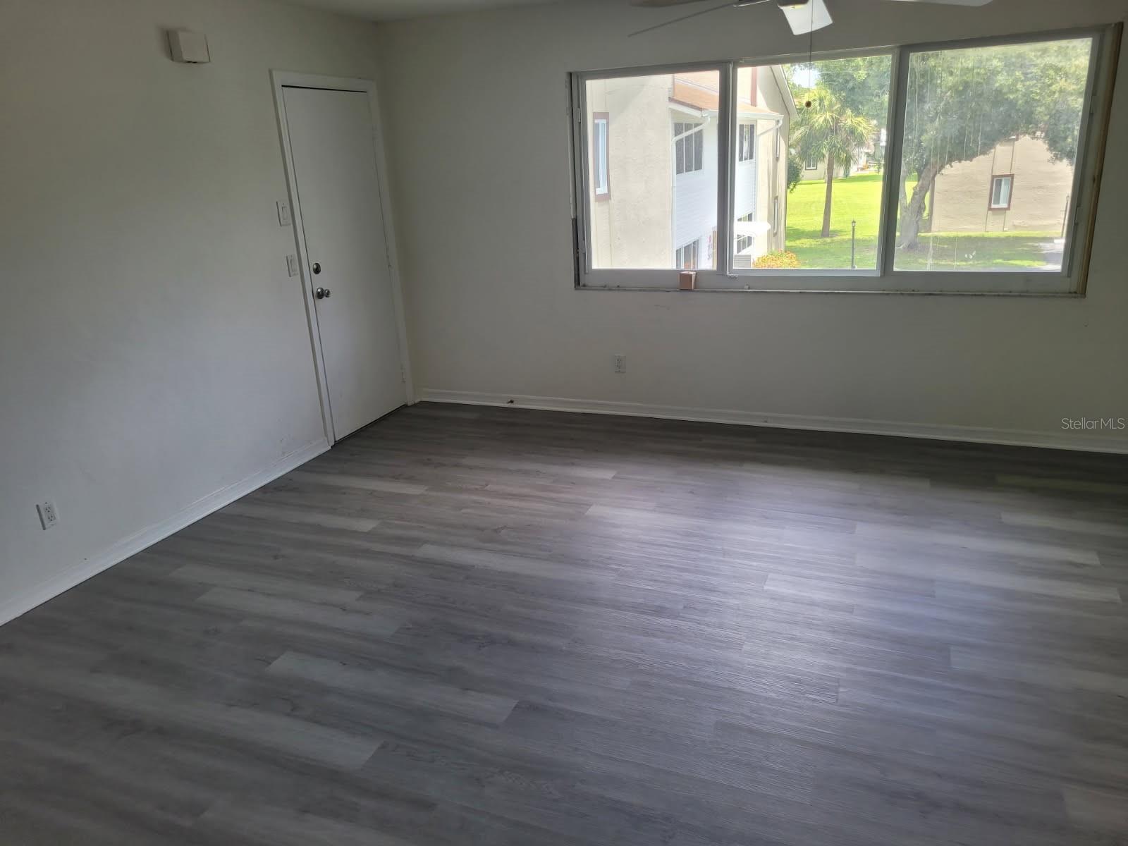 Image 16 of 20 For 22481 Westchester Boulevard B35