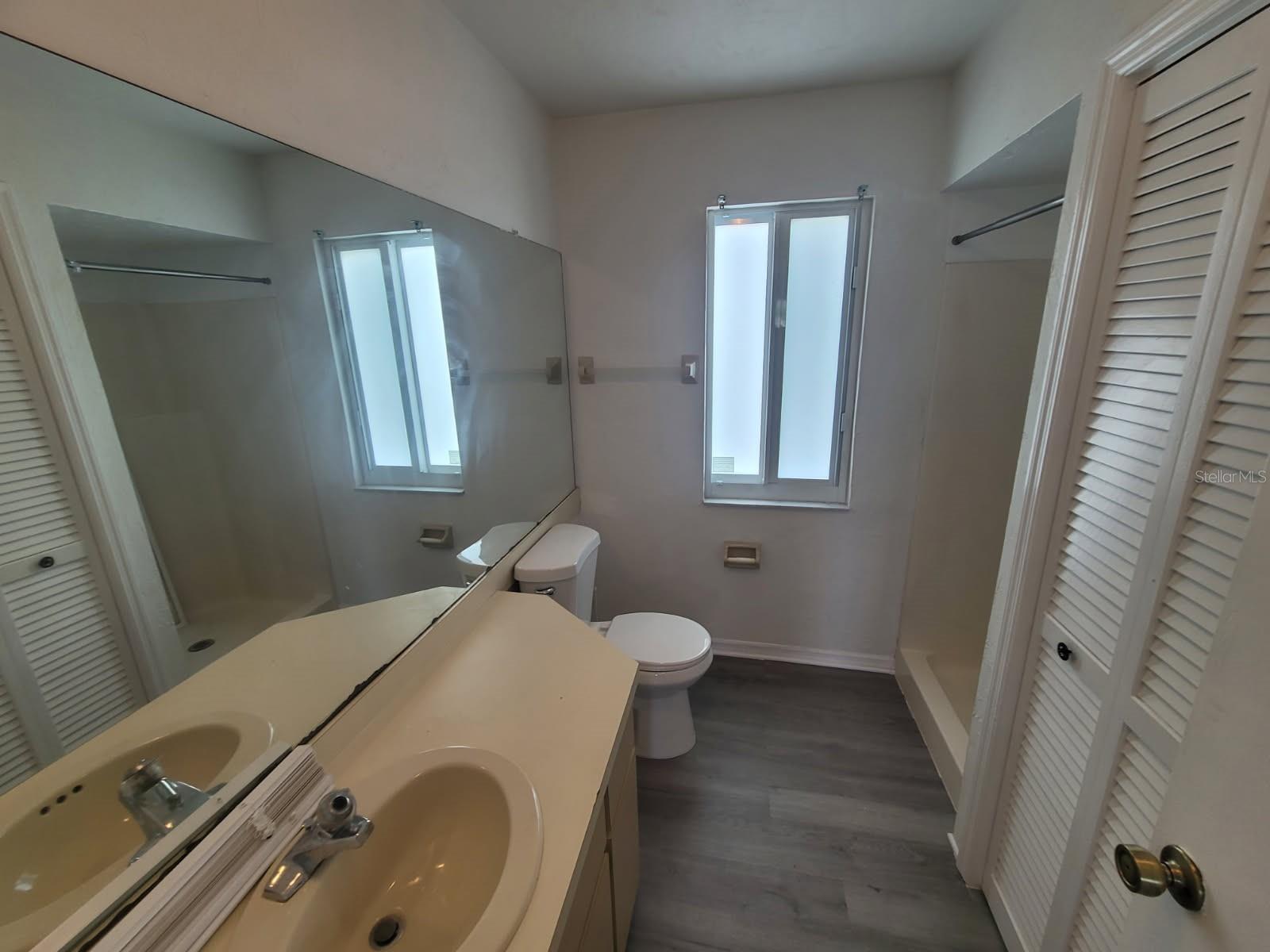 Image 8 of 20 For 22481 Westchester Boulevard B35