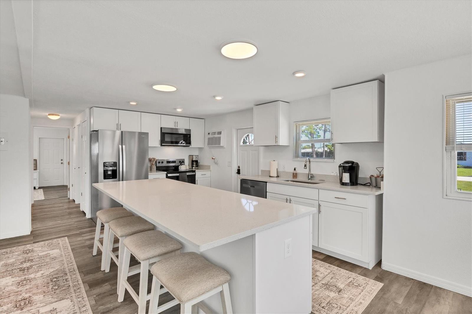 Image 13 of 38 For 3280 Holly Avenue