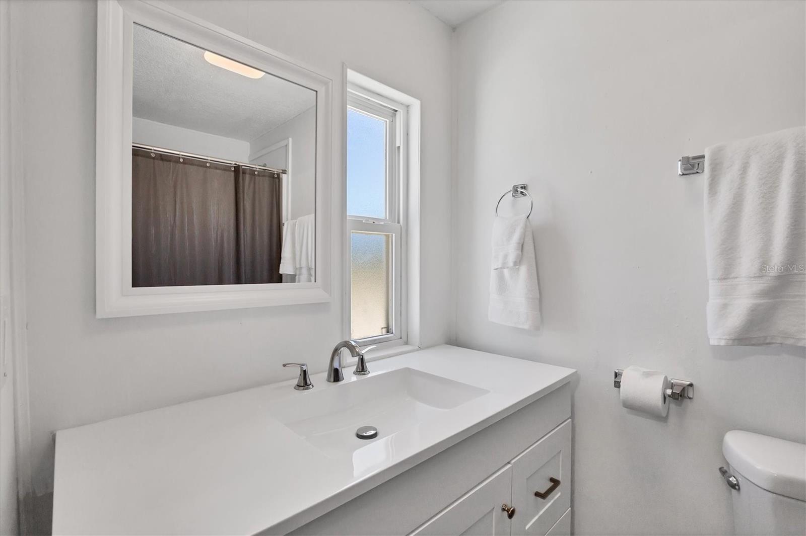 Image 25 of 38 For 3280 Holly Avenue